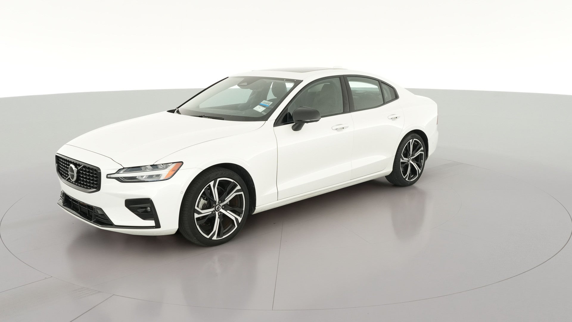 2024 Volvo S60 vehicle photo