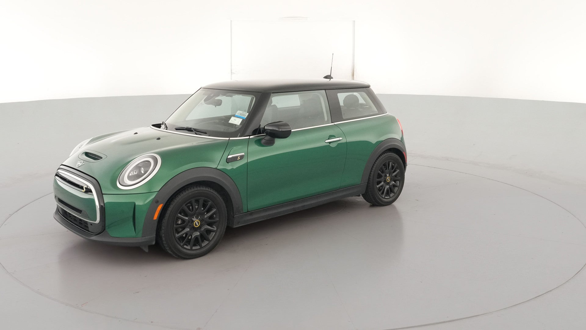 2022 MINI Hardtop 2 Door vehicle photo