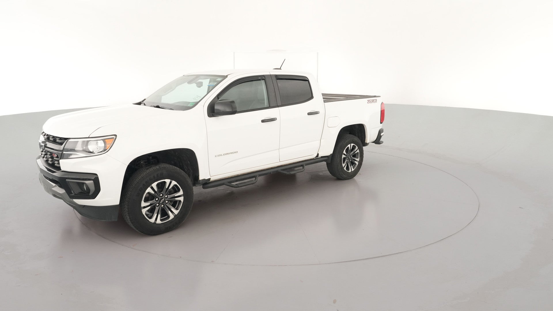 2022 Chevrolet Colorado Crew Cab vehicle photo