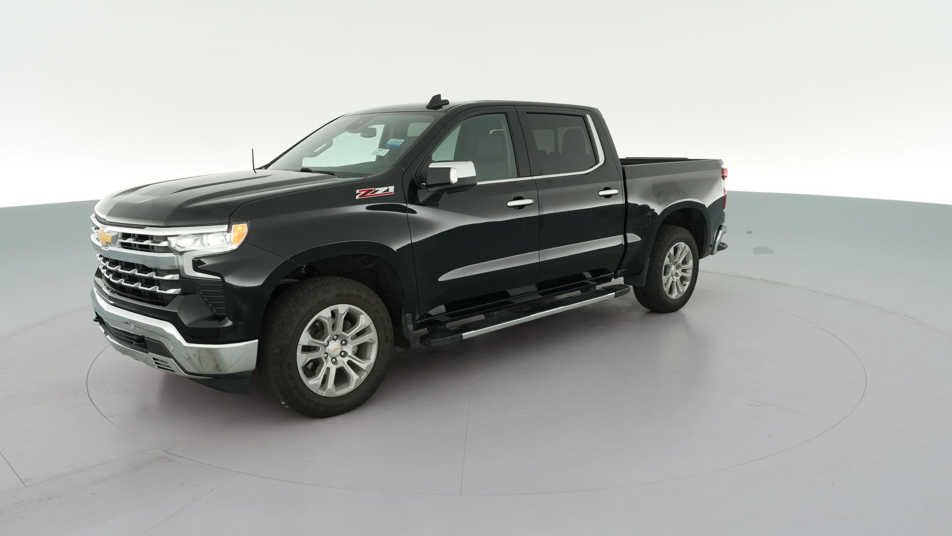 2024 Chevrolet Silverado 1500 Crew Cab vehicle photo