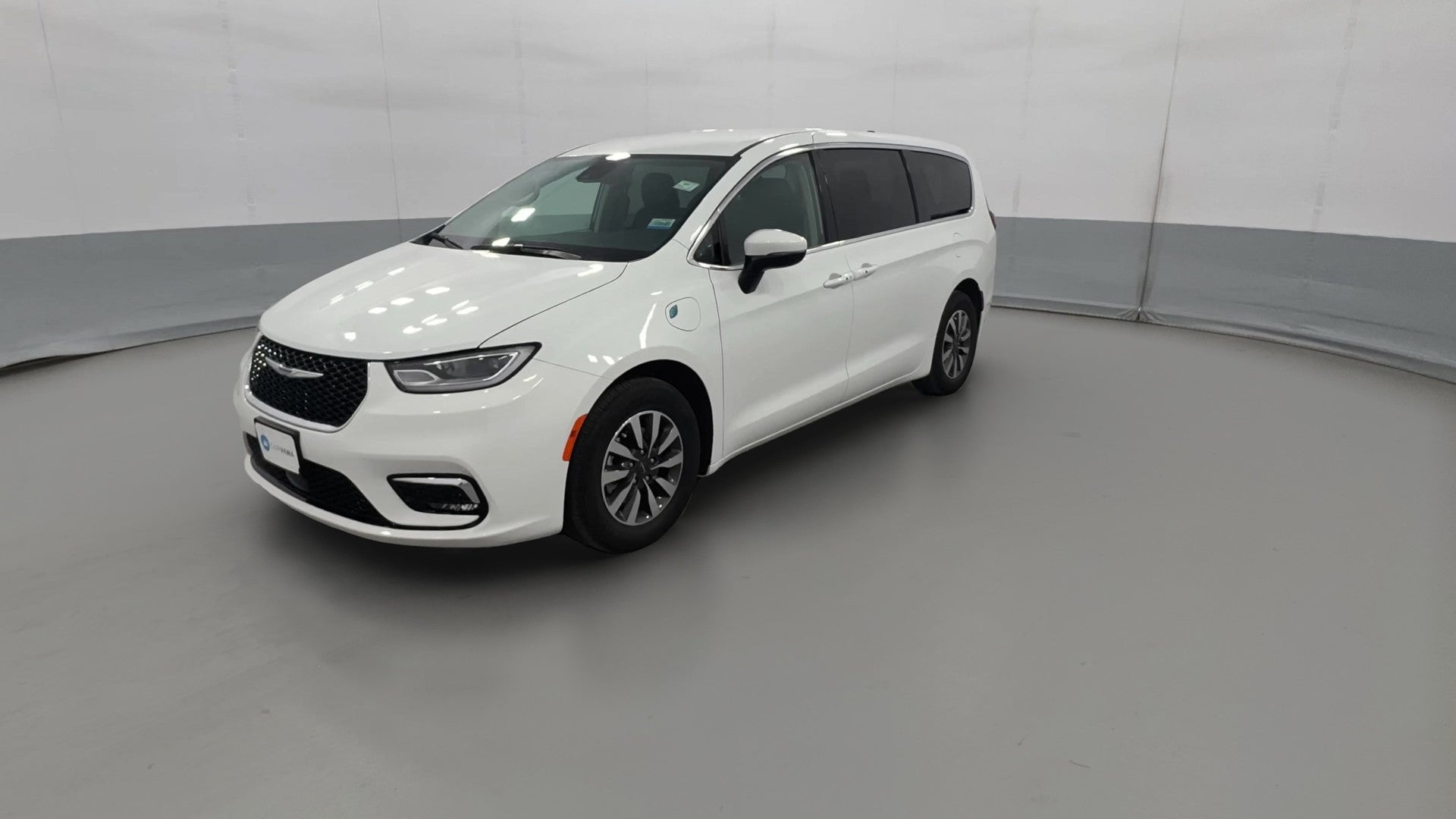 2023 Chrysler Pacifica Hybrid vehicle photo