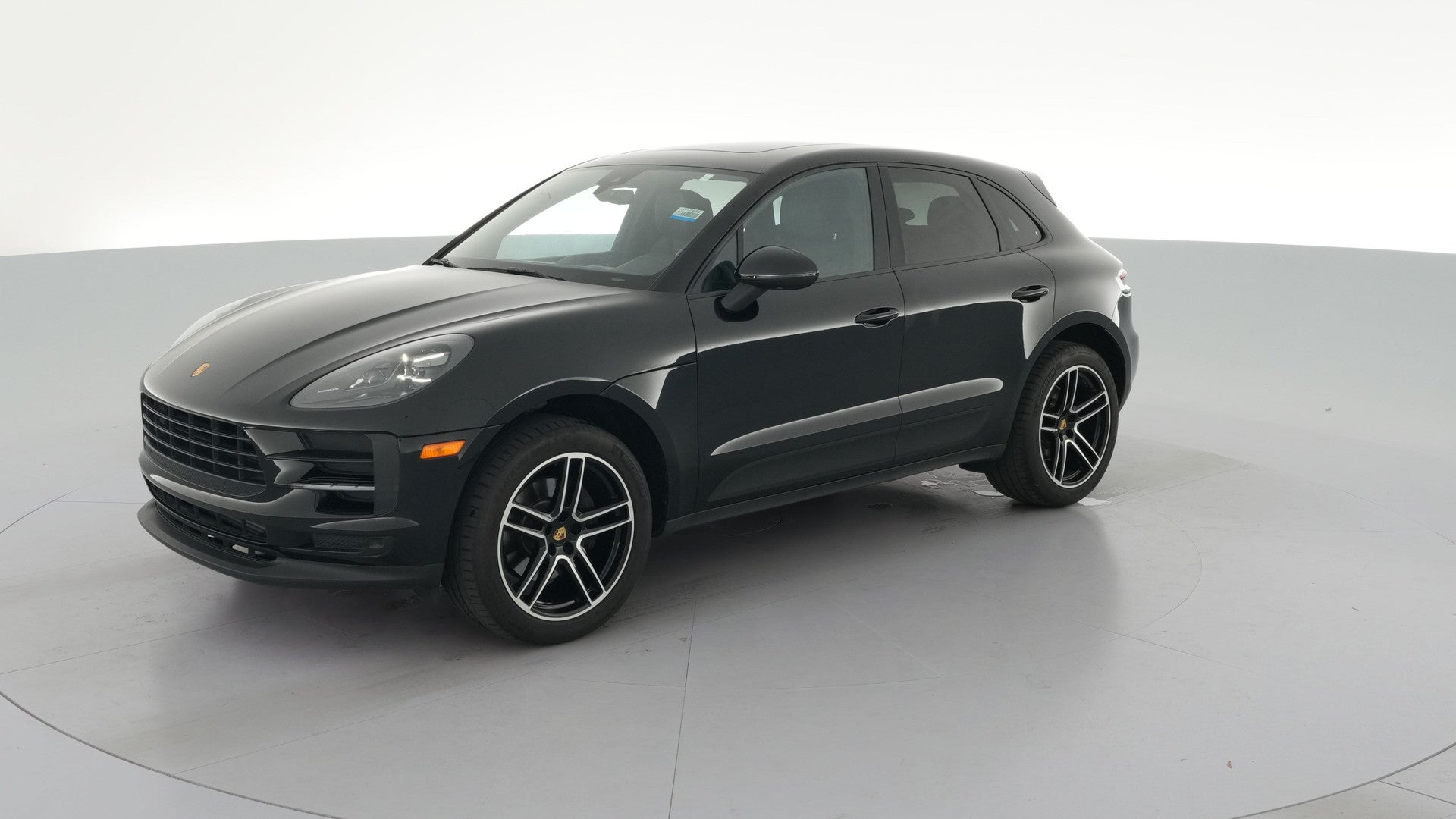2020 Porsche Macan vehicle photo