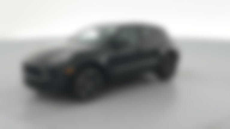 2020 Porsche Macan vehicle photo