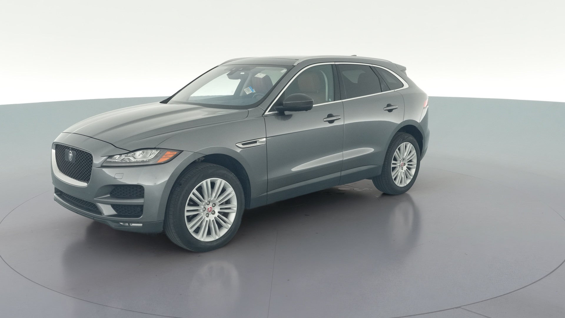 2019 Jaguar F-PACE vehicle photo