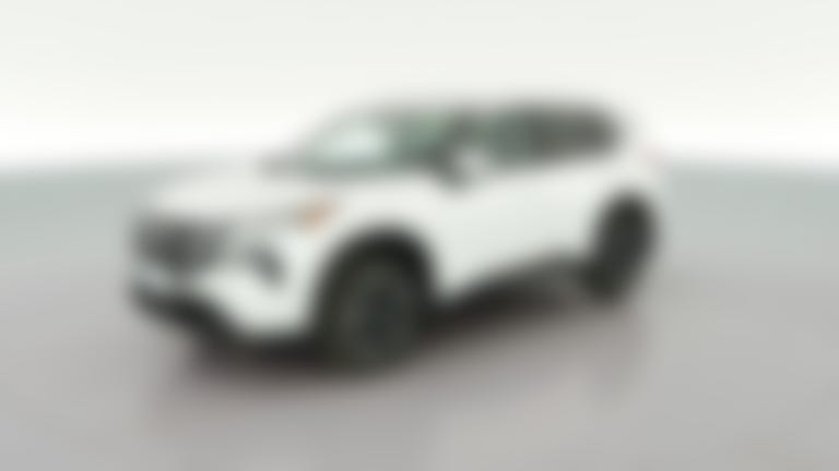 2024 Nissan Rogue vehicle photo