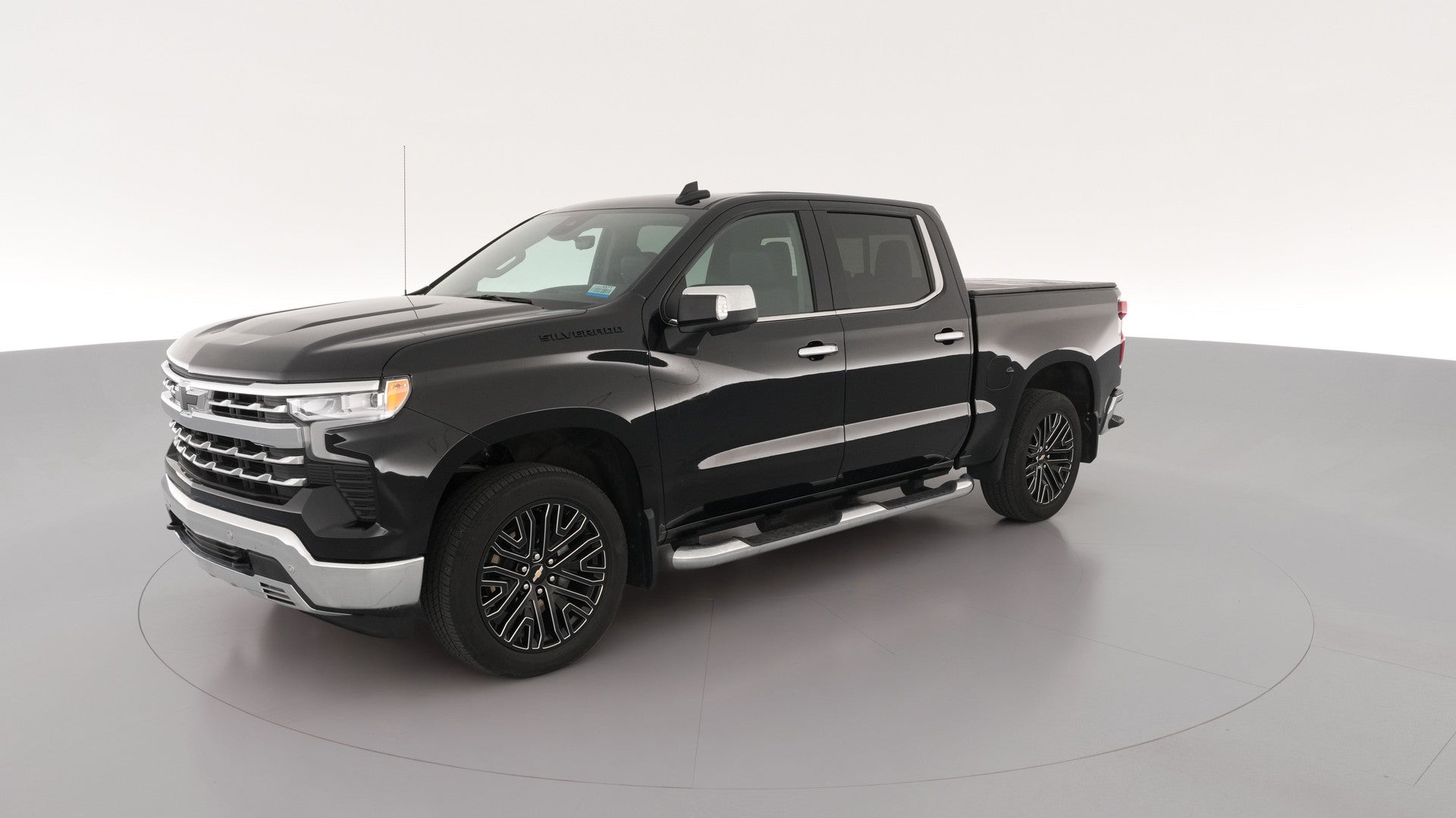 2024 Chevrolet Silverado 1500 Crew Cab vehicle photo