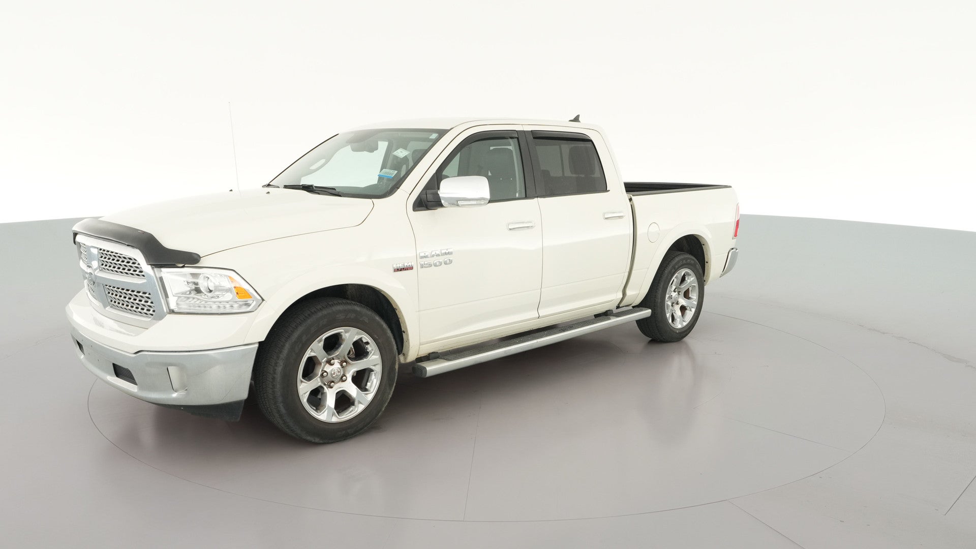 2017 Ram 1500 Crew Cab vehicle photo