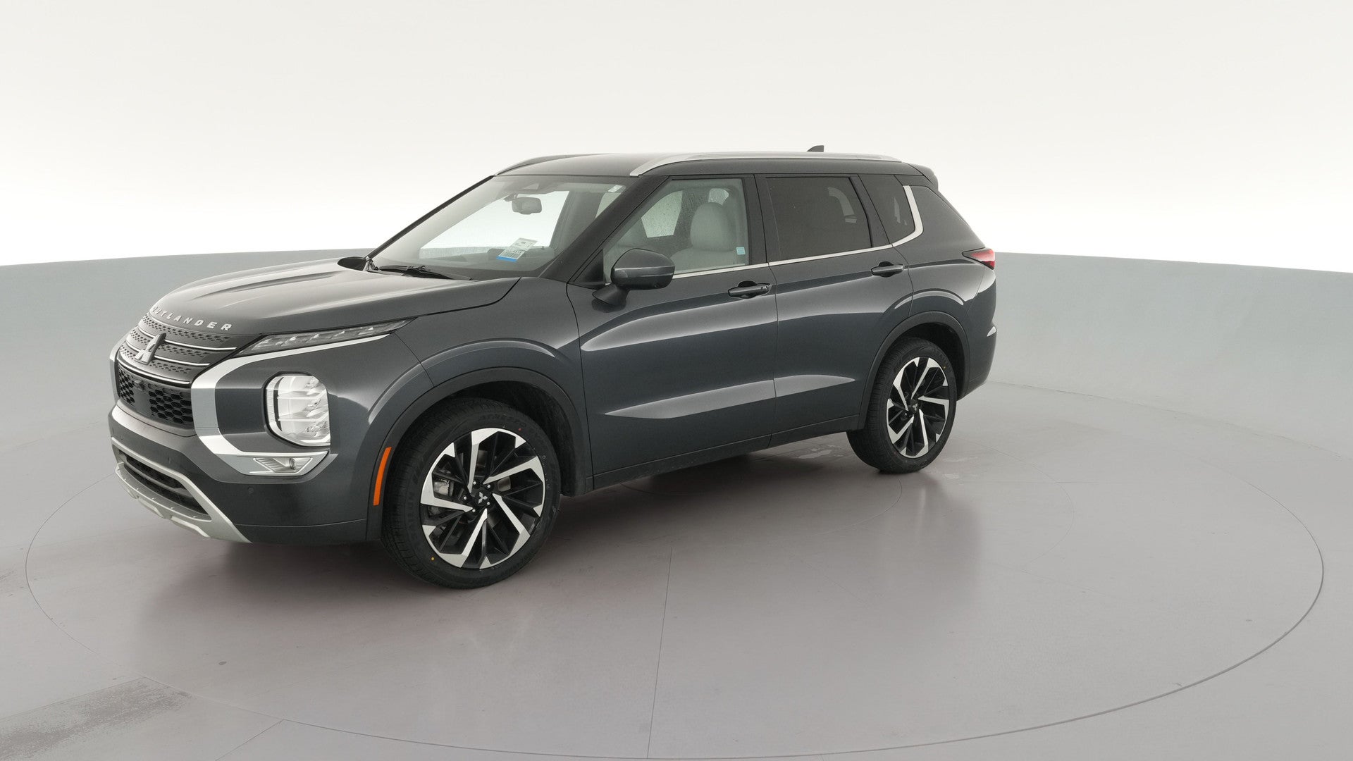 2024 Mitsubishi Outlander vehicle photo