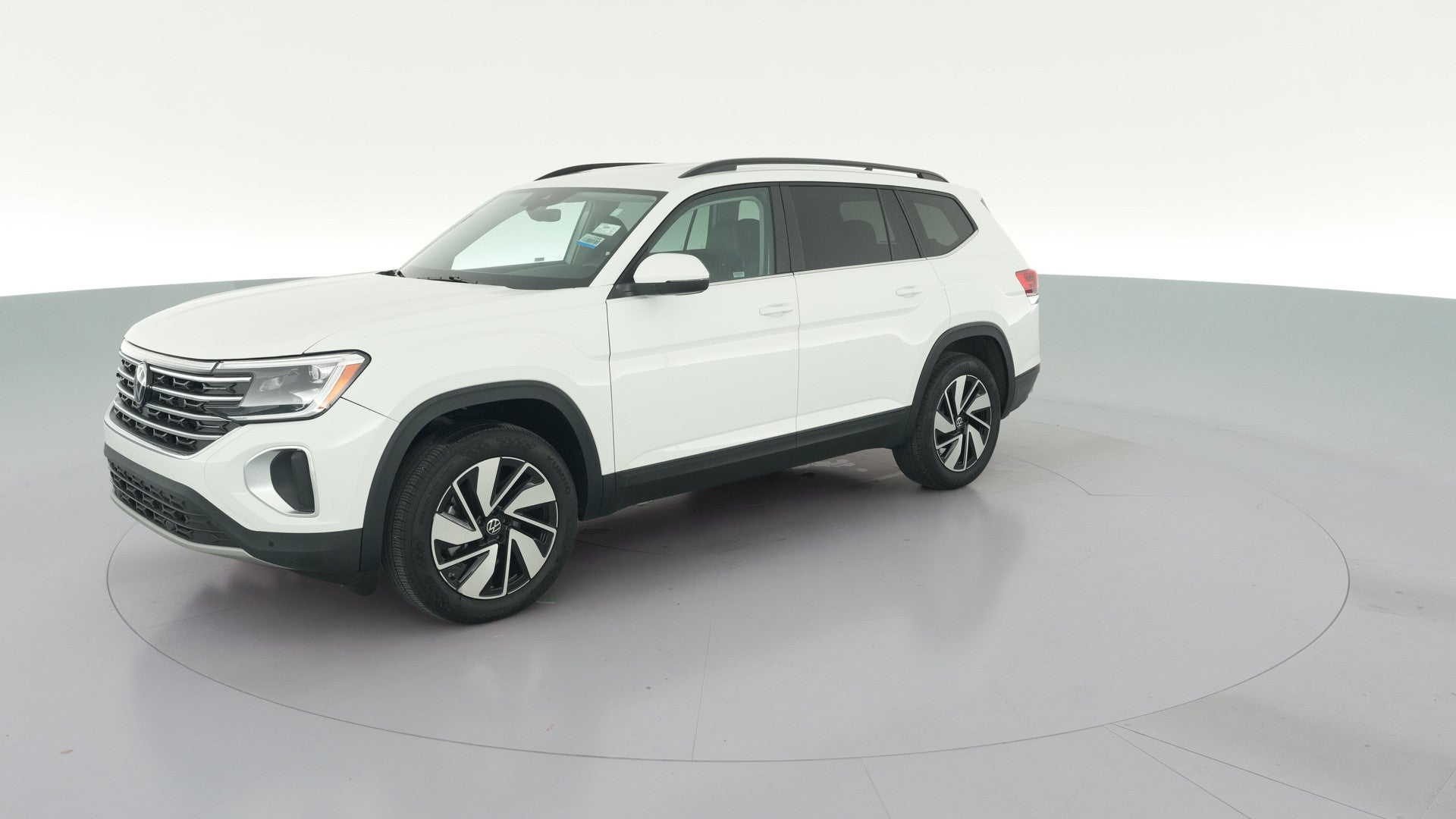 2025 Volkswagen Atlas vehicle photo