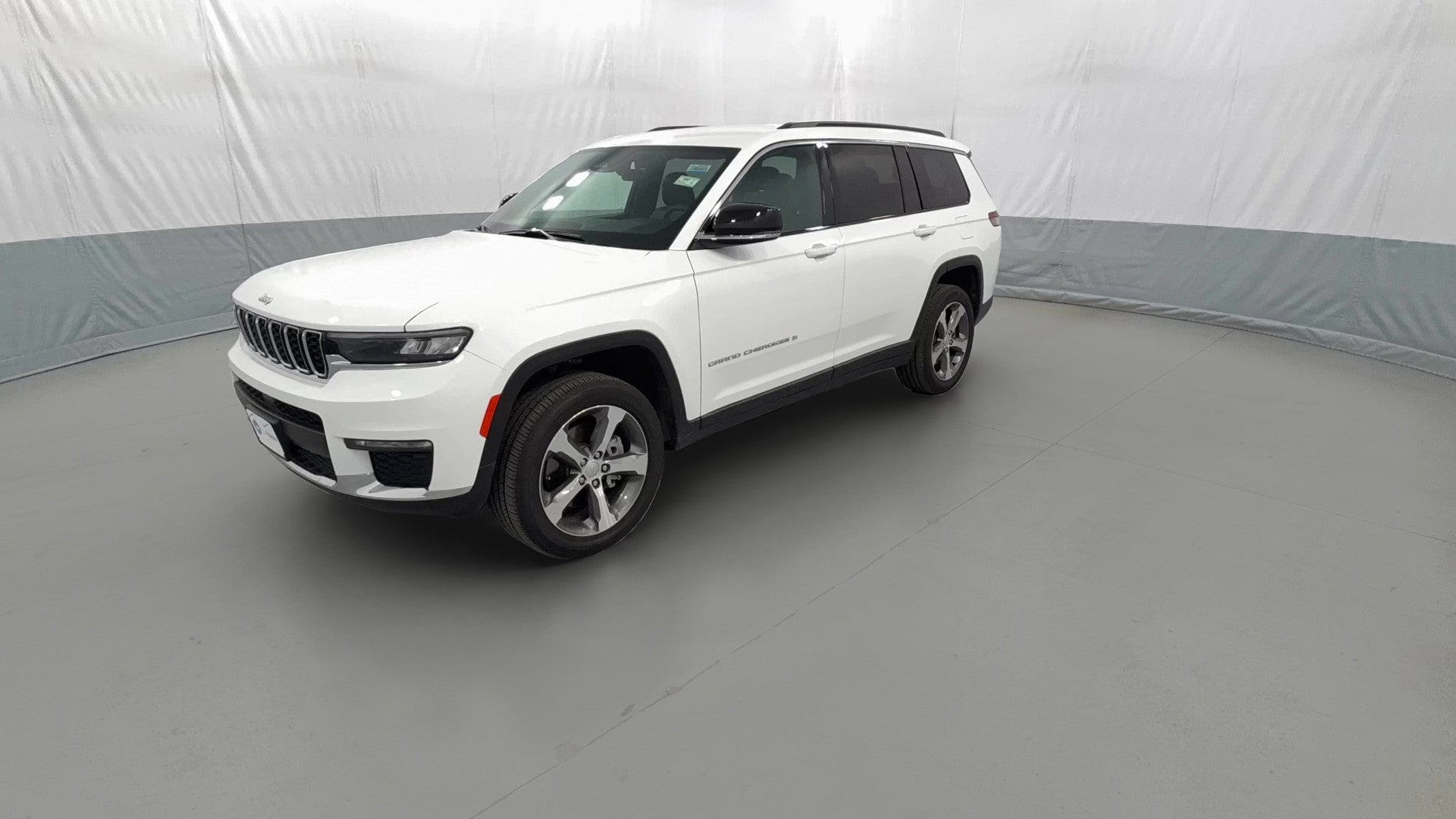 2025 Jeep Grand Cherokee L vehicle photo