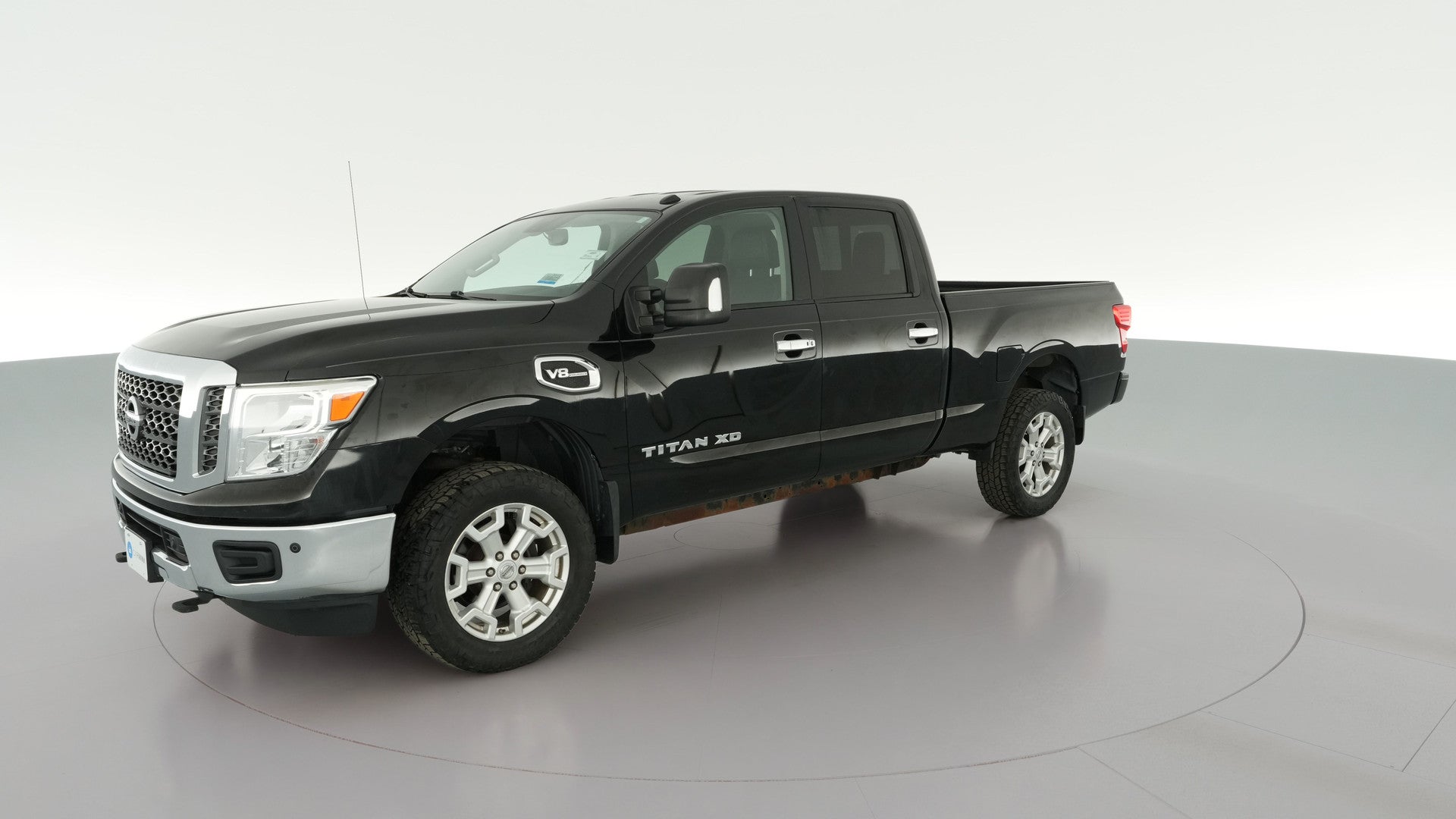 2018 Nissan TITAN XD Crew Cab vehicle photo