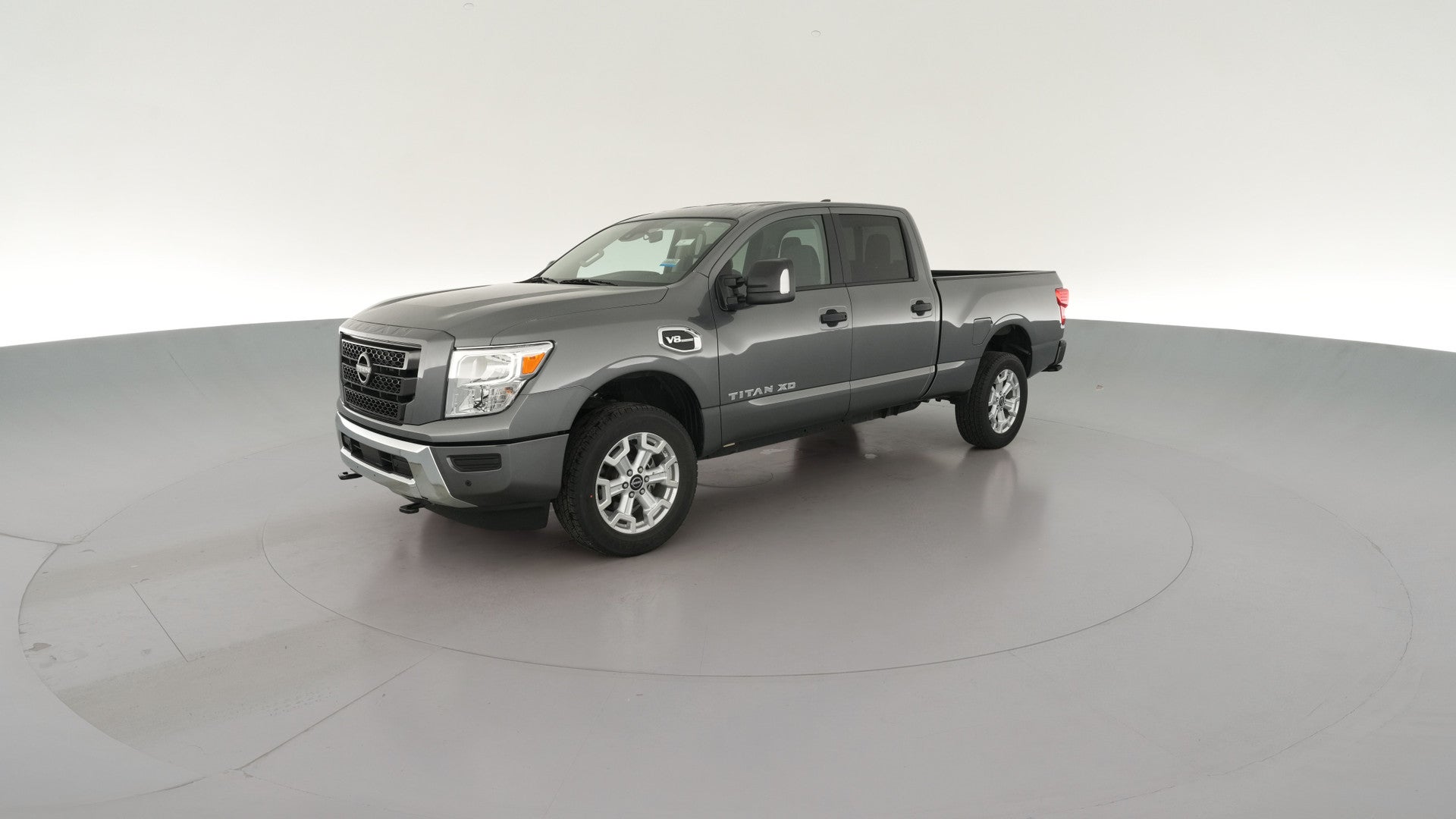 2024 Nissan TITAN XD Crew Cab vehicle photo
