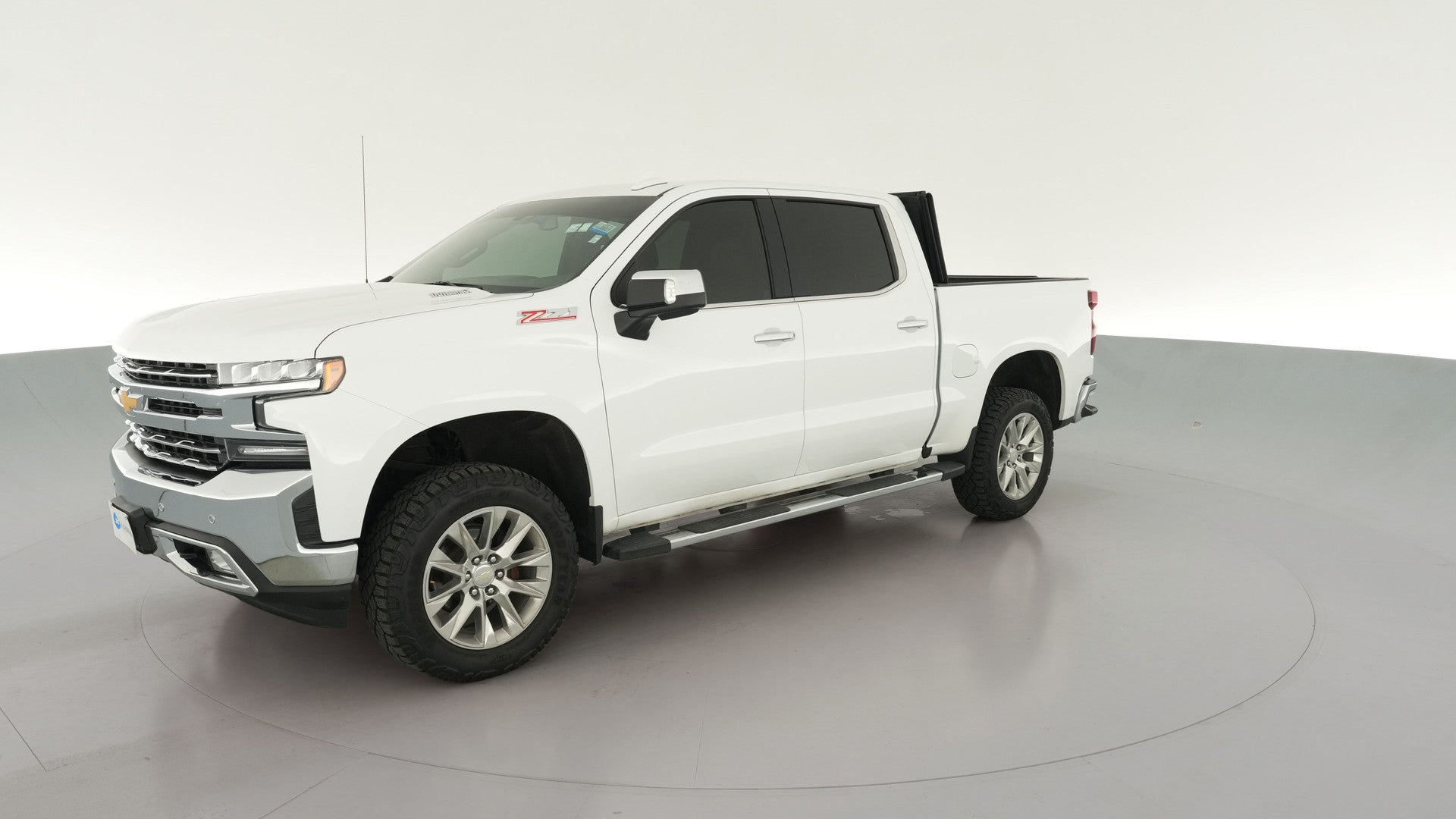 2021 Chevrolet Silverado 1500 Crew Cab vehicle photo