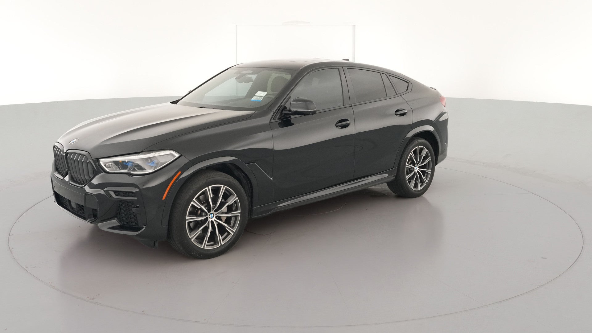 2023 BMW X6 vehicle photo
