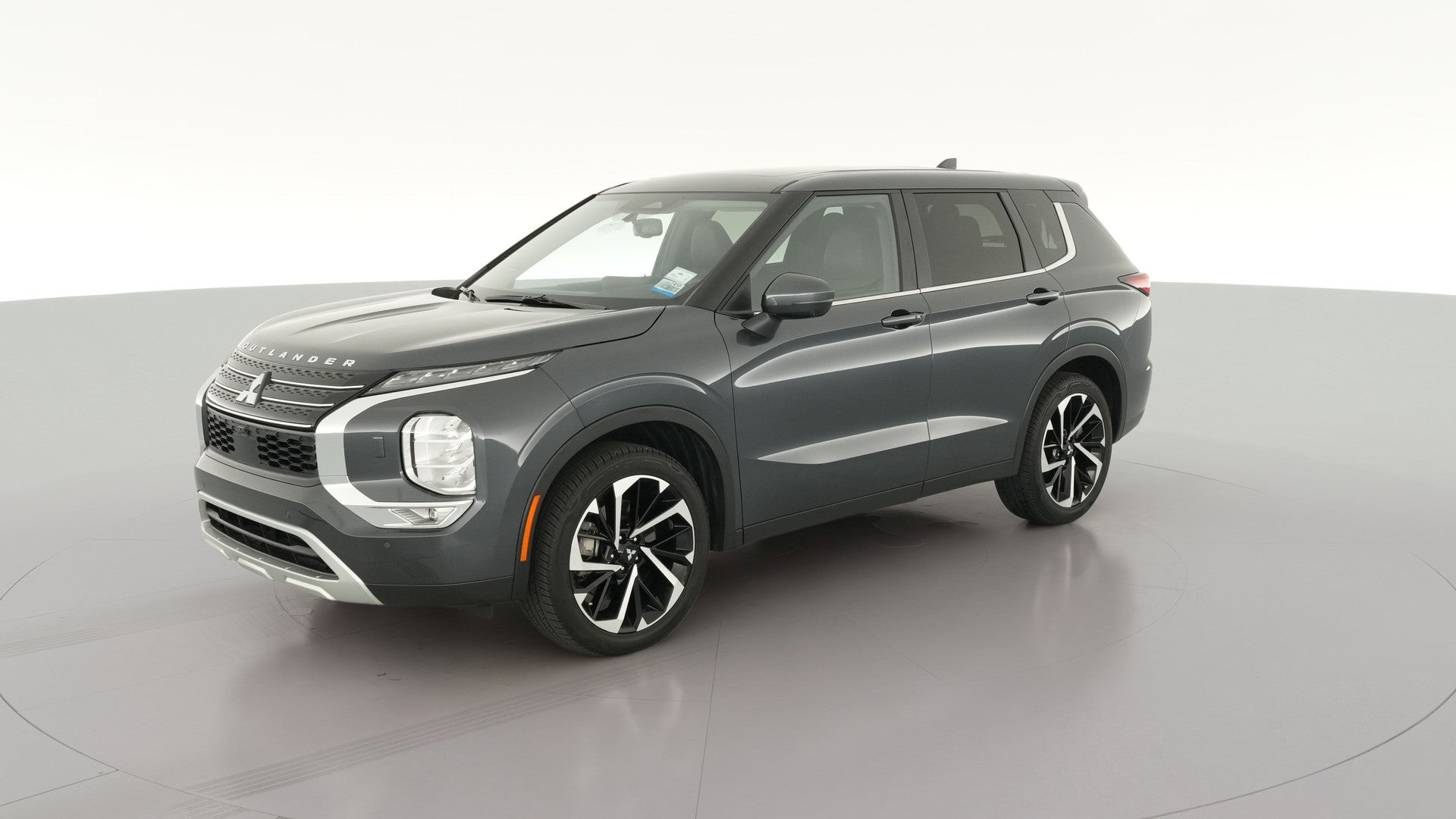 2024 Mitsubishi Outlander vehicle photo
