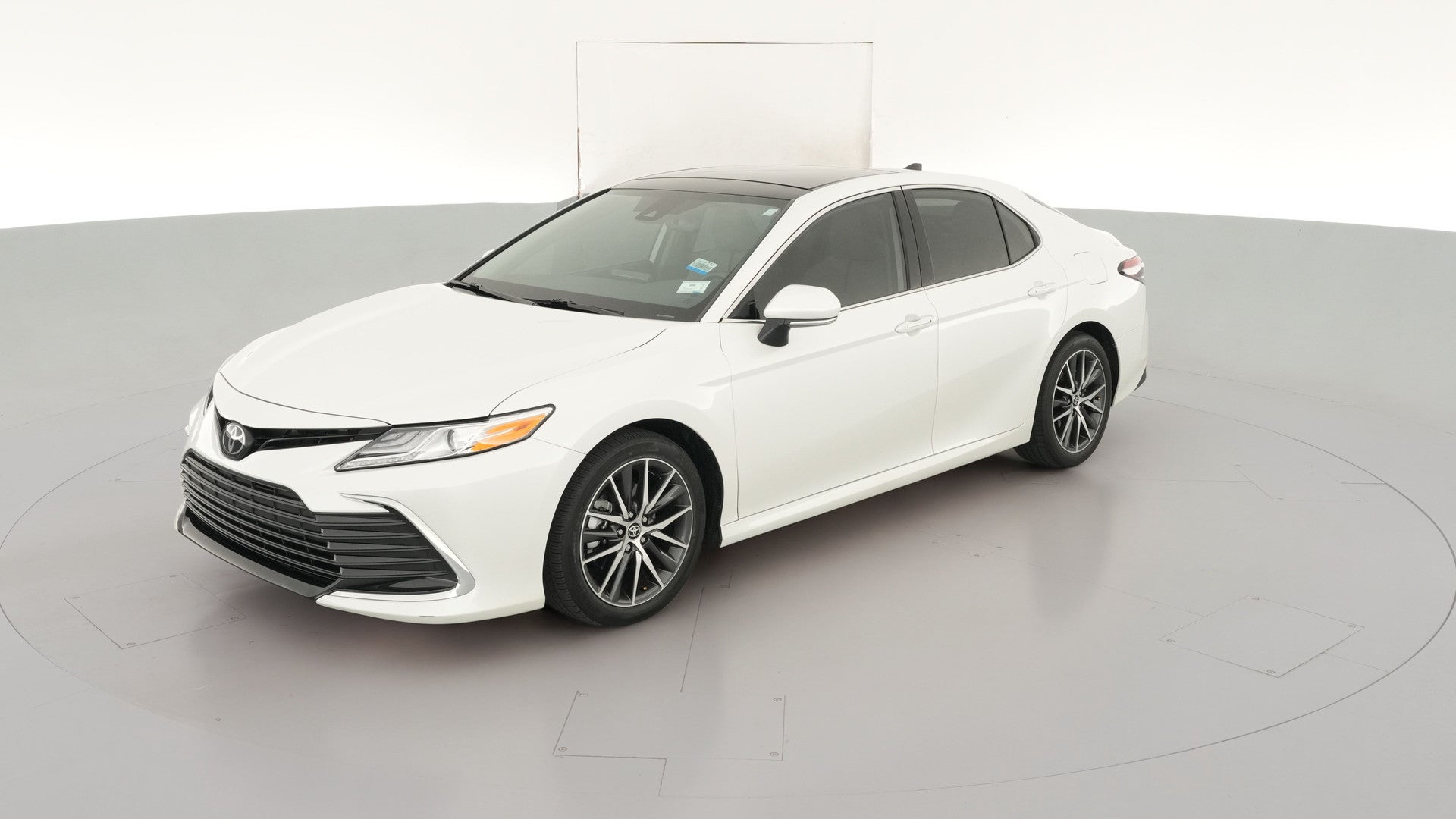 2021 Toyota Camry vehicle photo