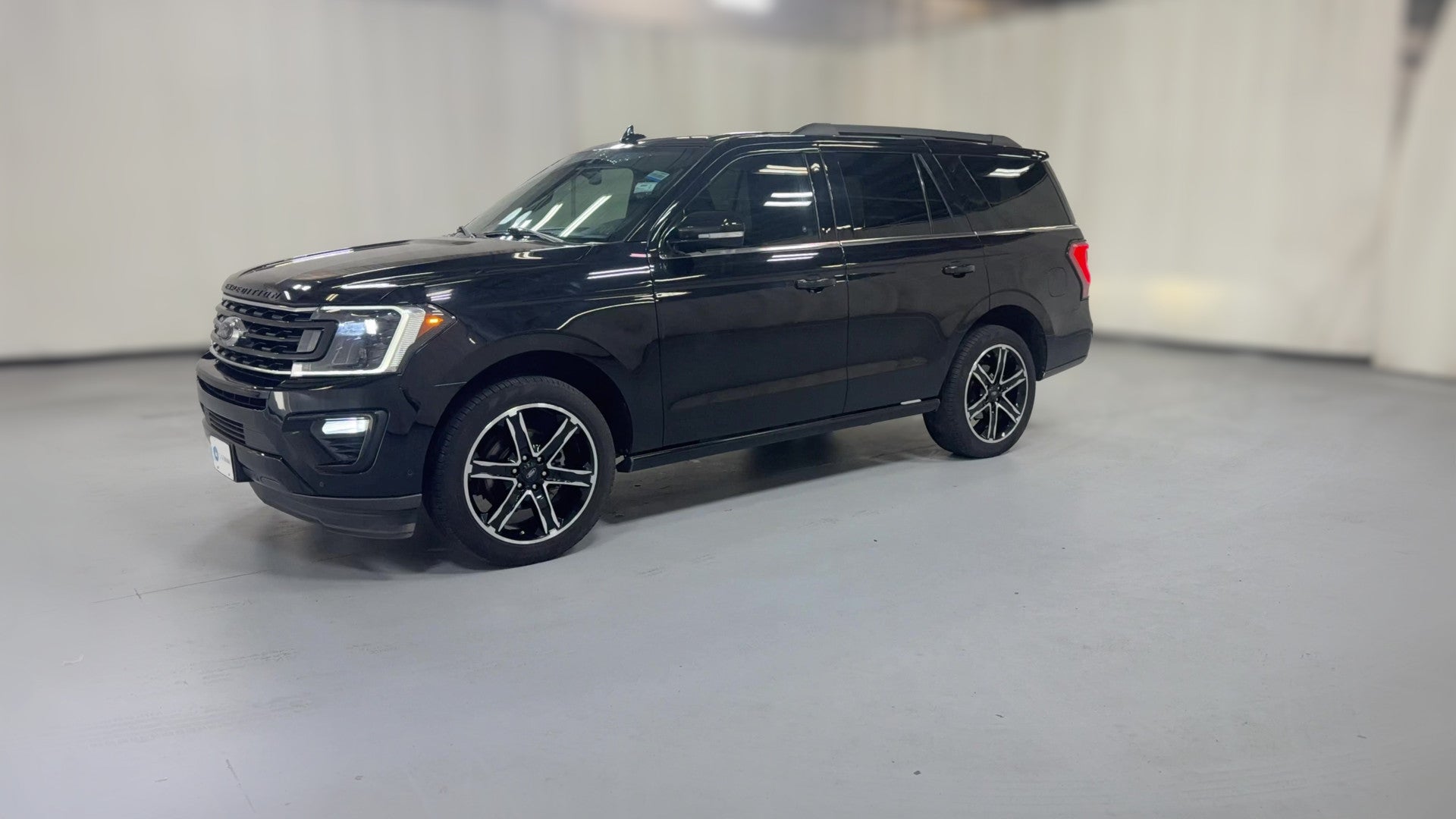 2021 Ford Expedition vehicle photo