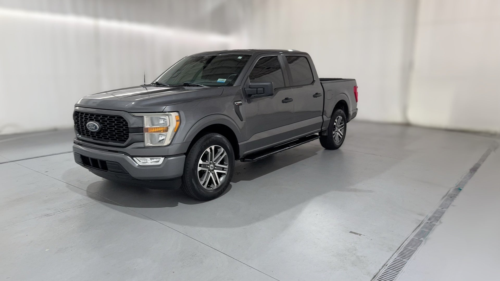2022 Ford F150 SuperCrew Cab vehicle photo