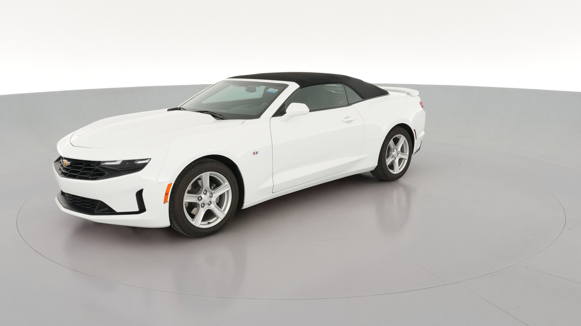 2023 Chevrolet Camaro vehicle photo