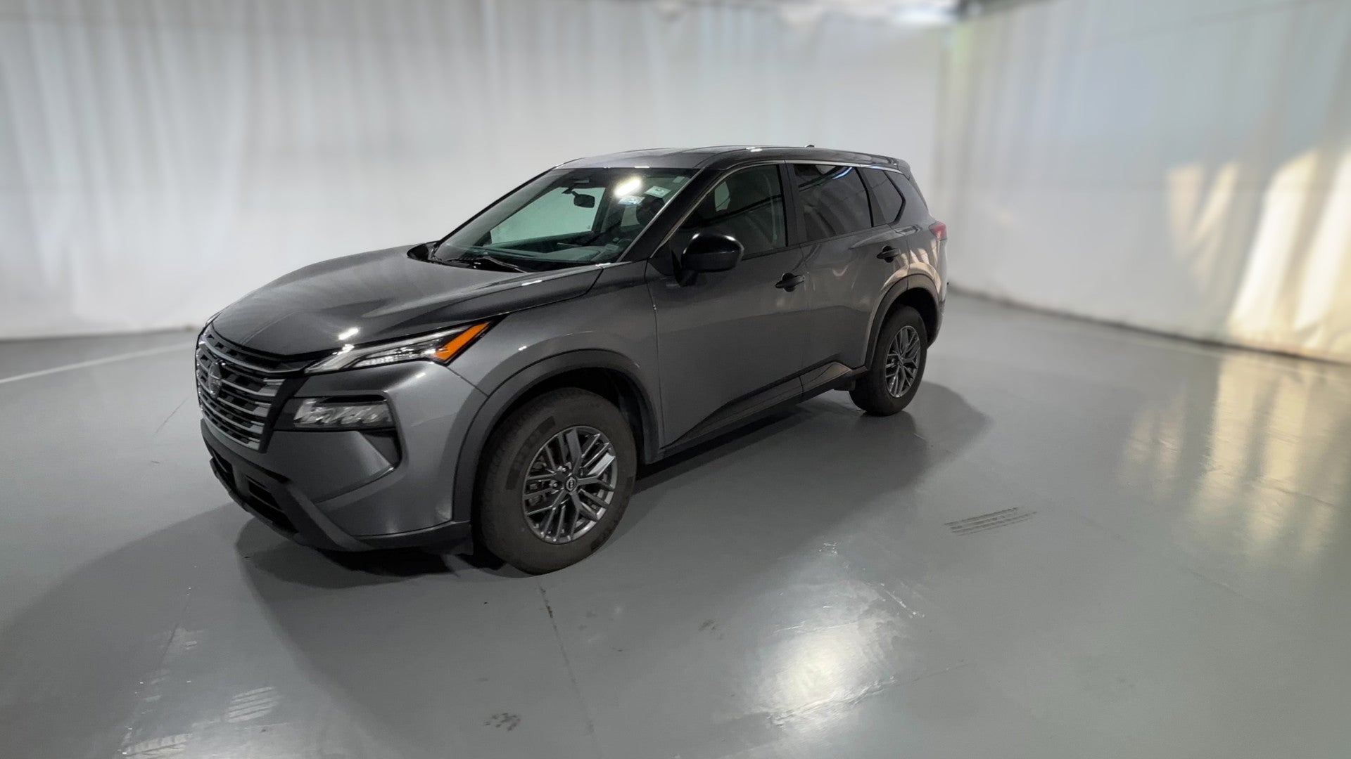 2024 Nissan Rogue vehicle photo