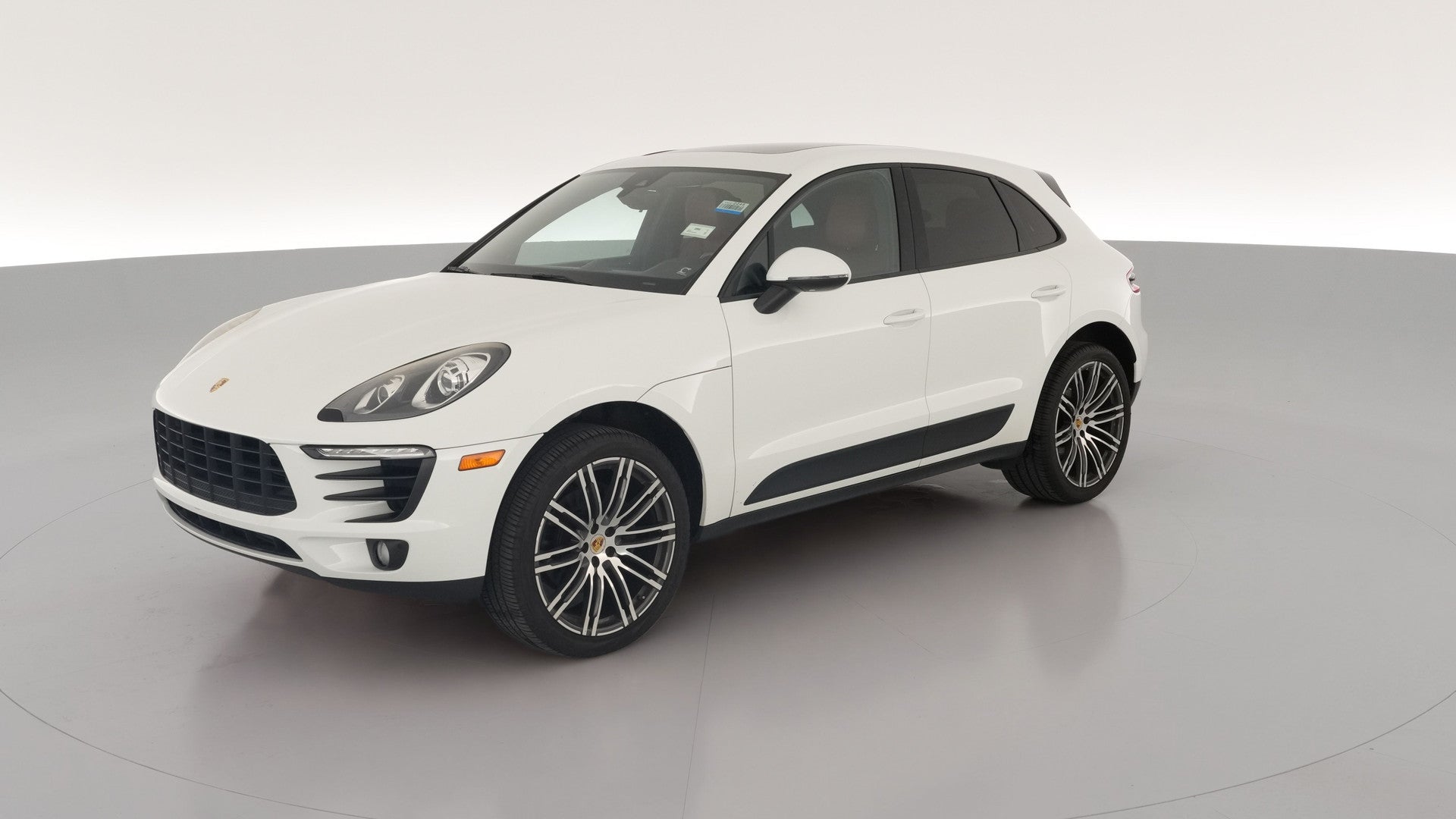 2017 Porsche Macan vehicle photo