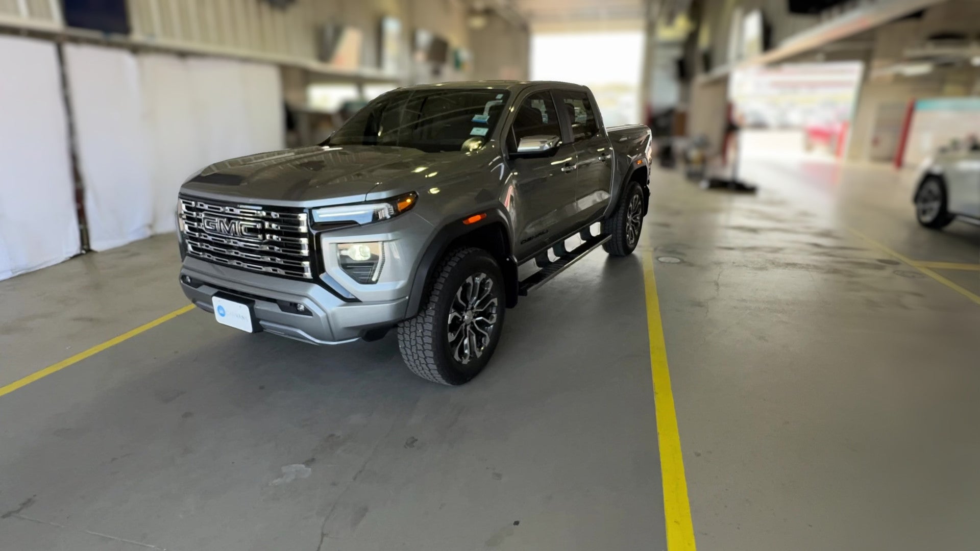 2024 GMC Canyon Crew Cab vehicle photo