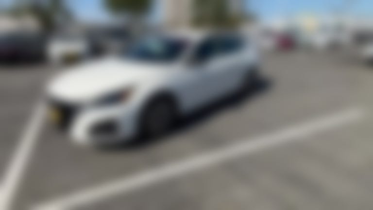 2025 Nissan Altima vehicle photo