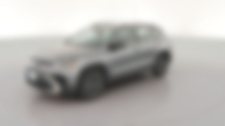 2025 Volkswagen Taos vehicle photo