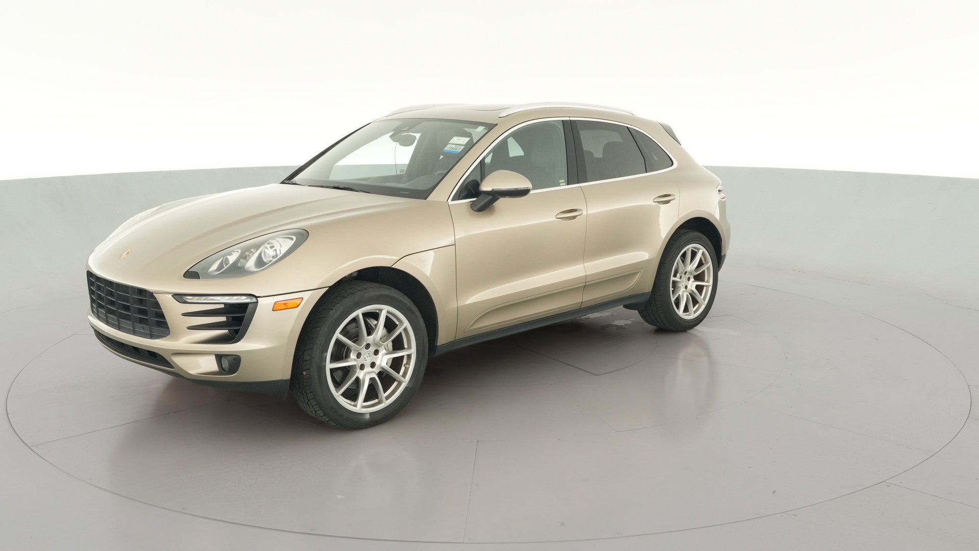 2017 Porsche Macan vehicle photo