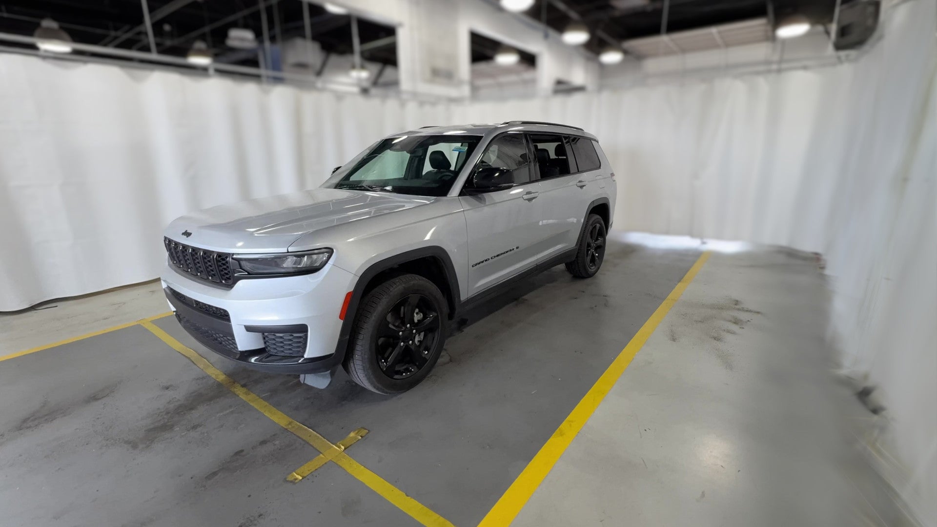 2023 Jeep Grand Cherokee L vehicle photo