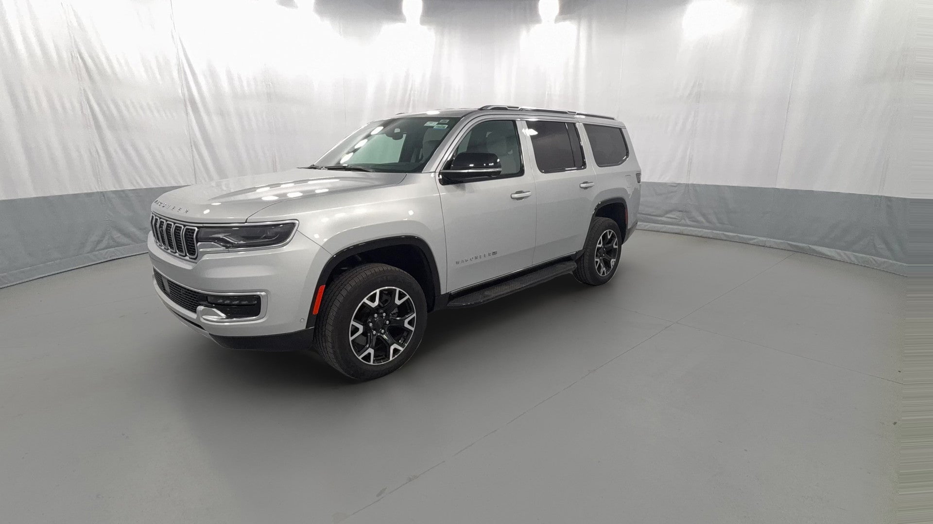 2025 Jeep Wagoneer vehicle photo