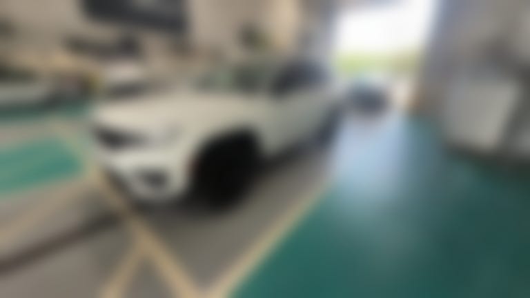 2023 Jeep Grand Cherokee vehicle photo