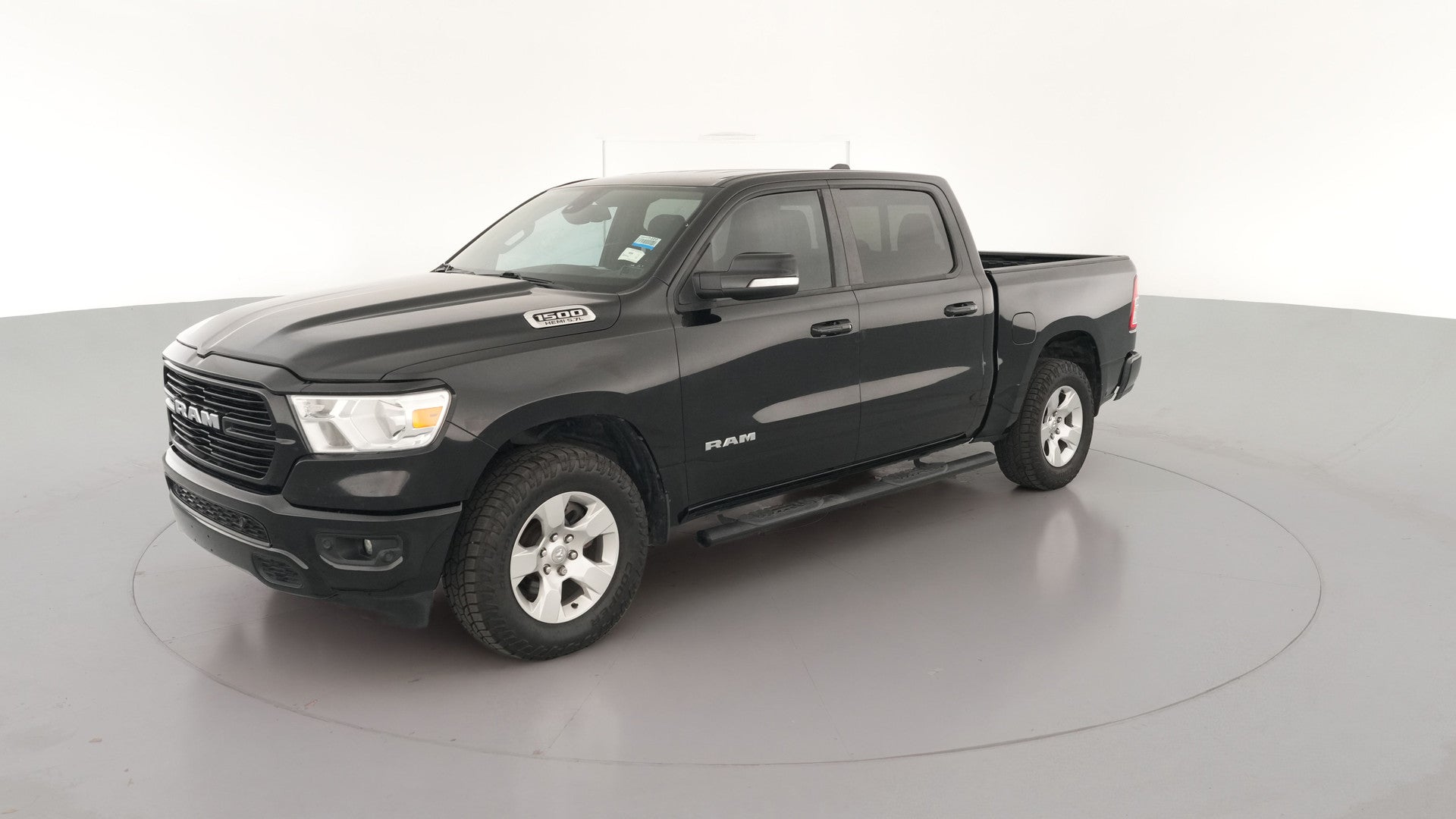 2019 Ram 1500 Crew Cab vehicle photo