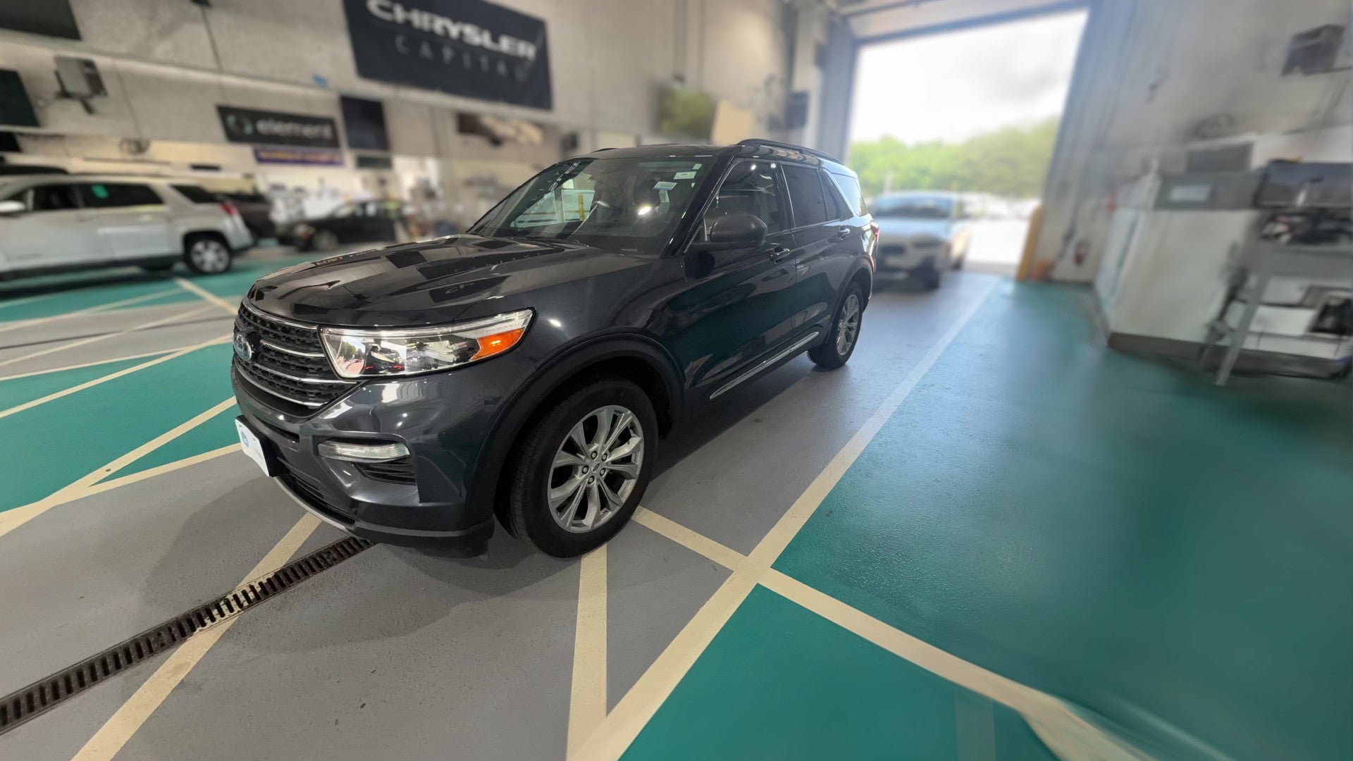 2022 Ford Explorer vehicle photo