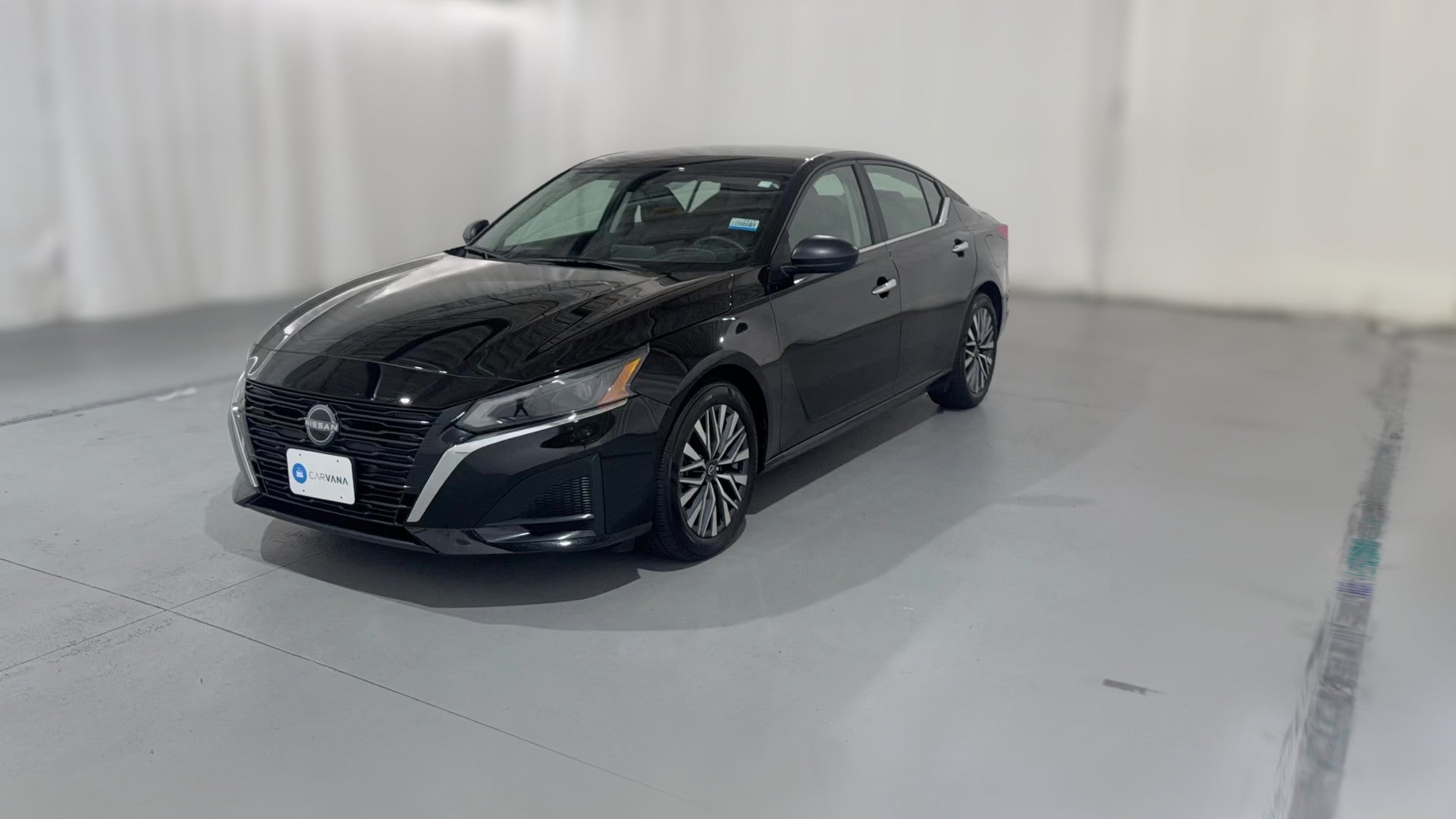 2025 Nissan Altima vehicle photo