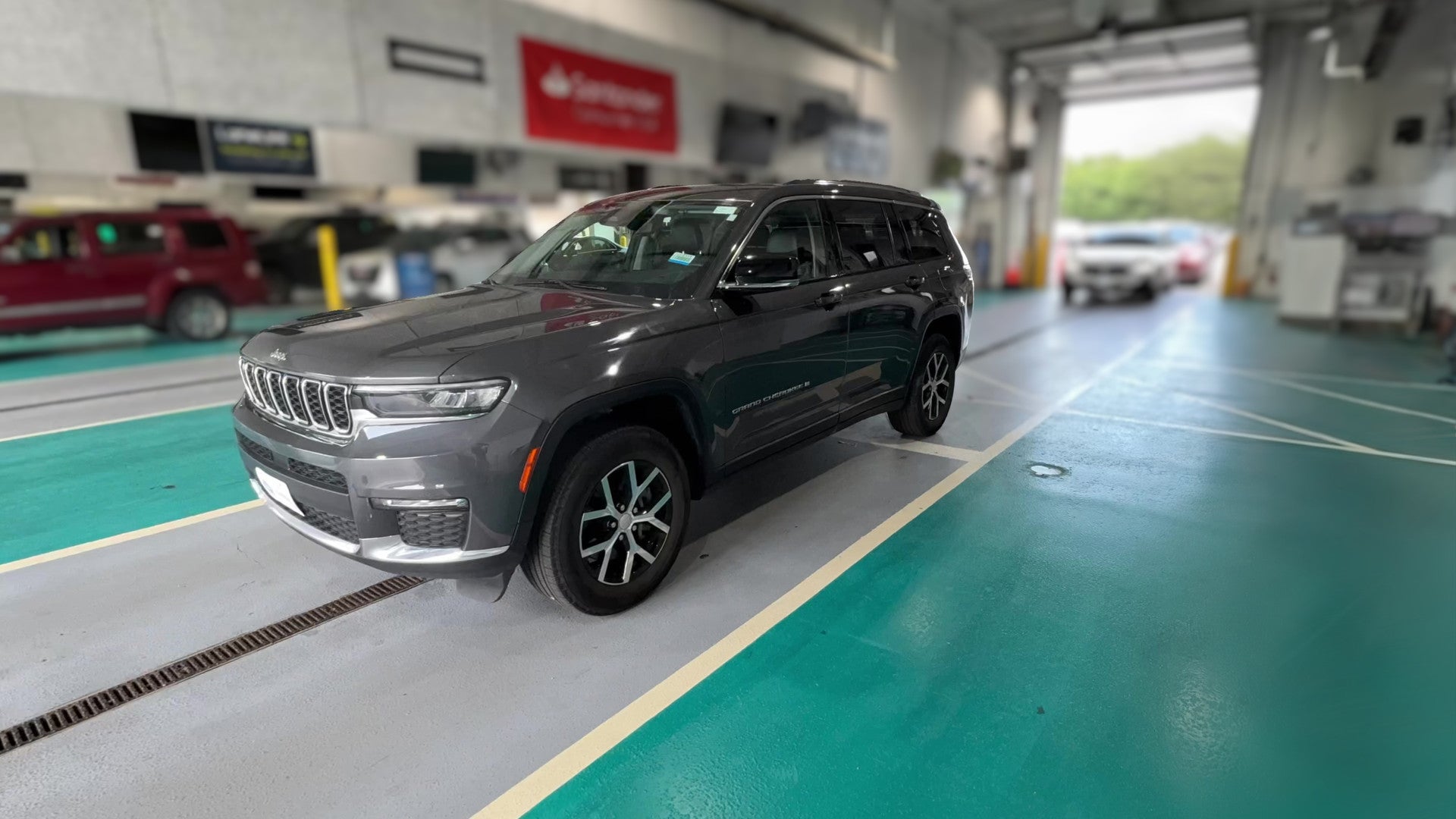 2023 Jeep Grand Cherokee L vehicle photo