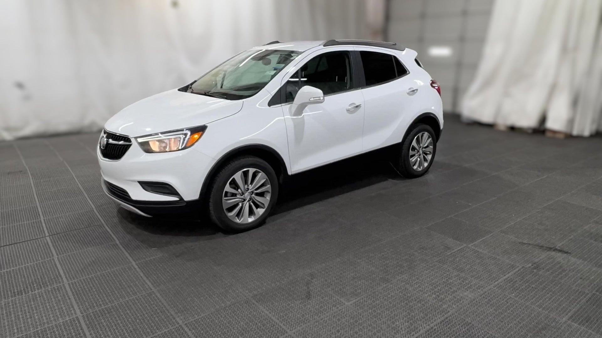 2019 Buick Encore vehicle photo