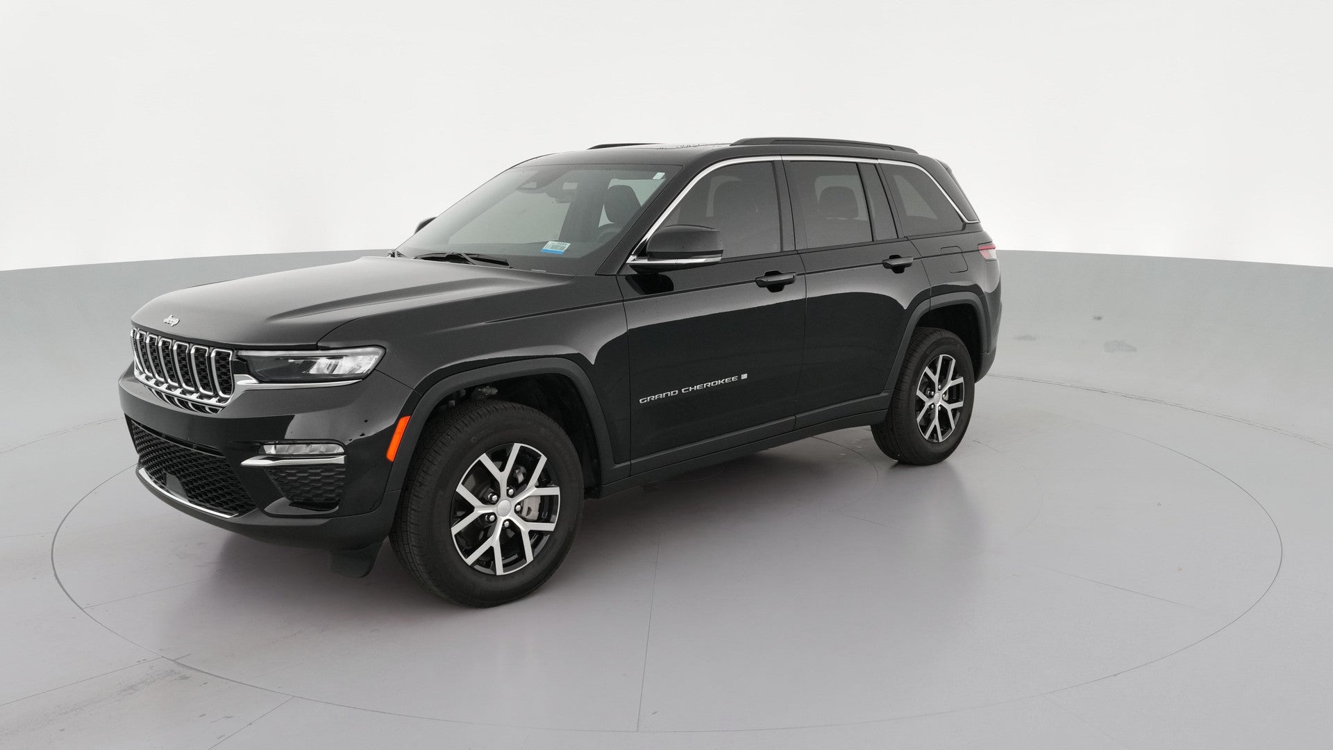 2025 Jeep Grand Cherokee vehicle photo