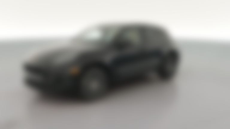 2023 Porsche Macan vehicle photo