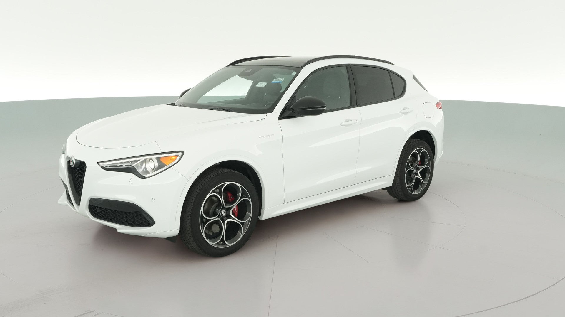 2022 Alfa Romeo Stelvio vehicle photo