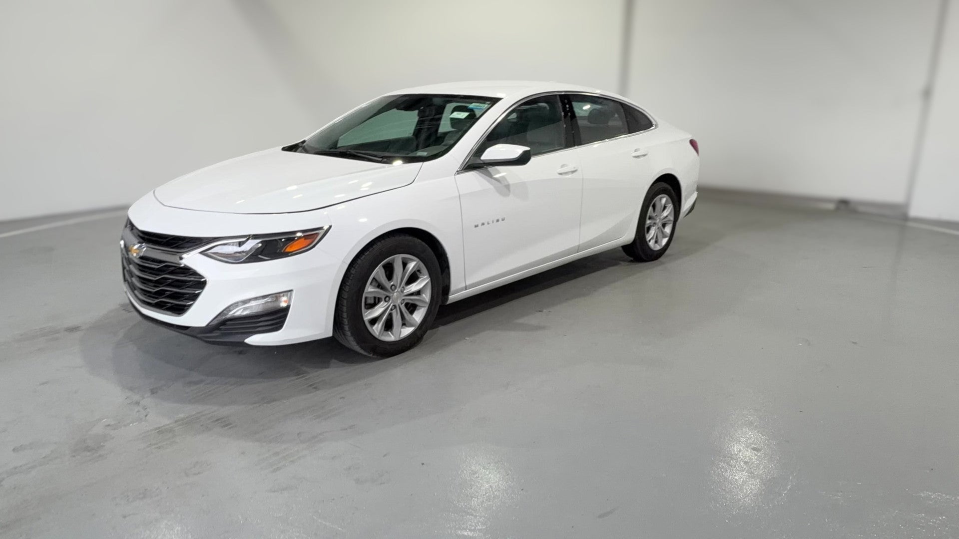2025 Chevrolet Malibu vehicle photo