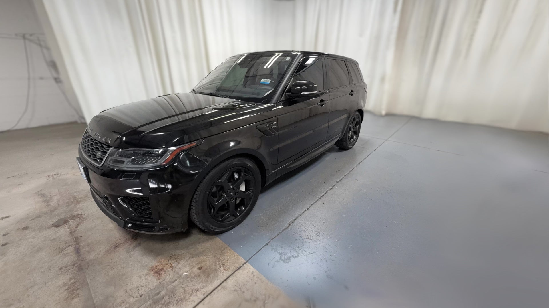 2019 Land Rover Range Rover Sport vehicle photo