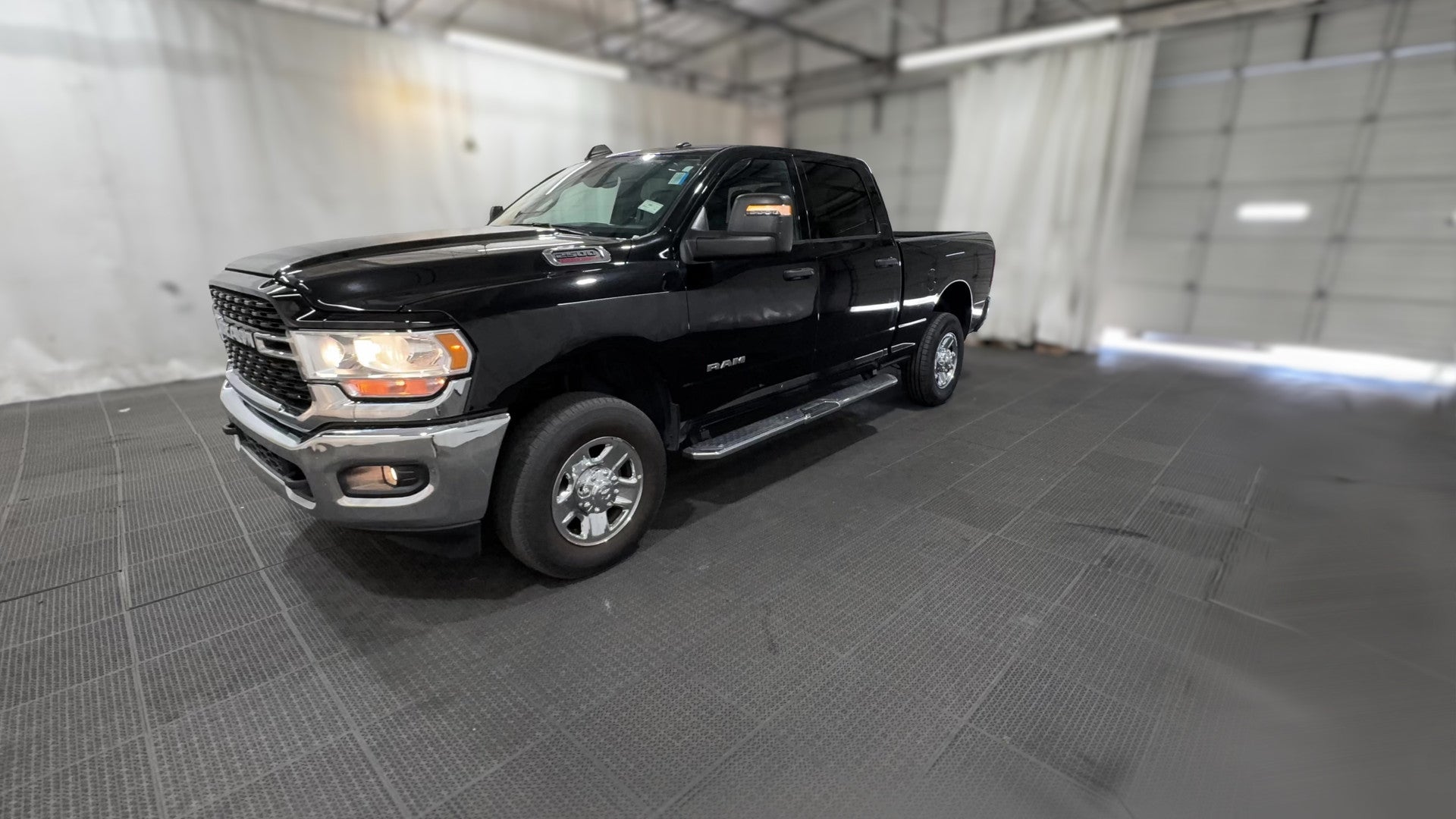 2024 Ram 2500 Crew Cab vehicle photo