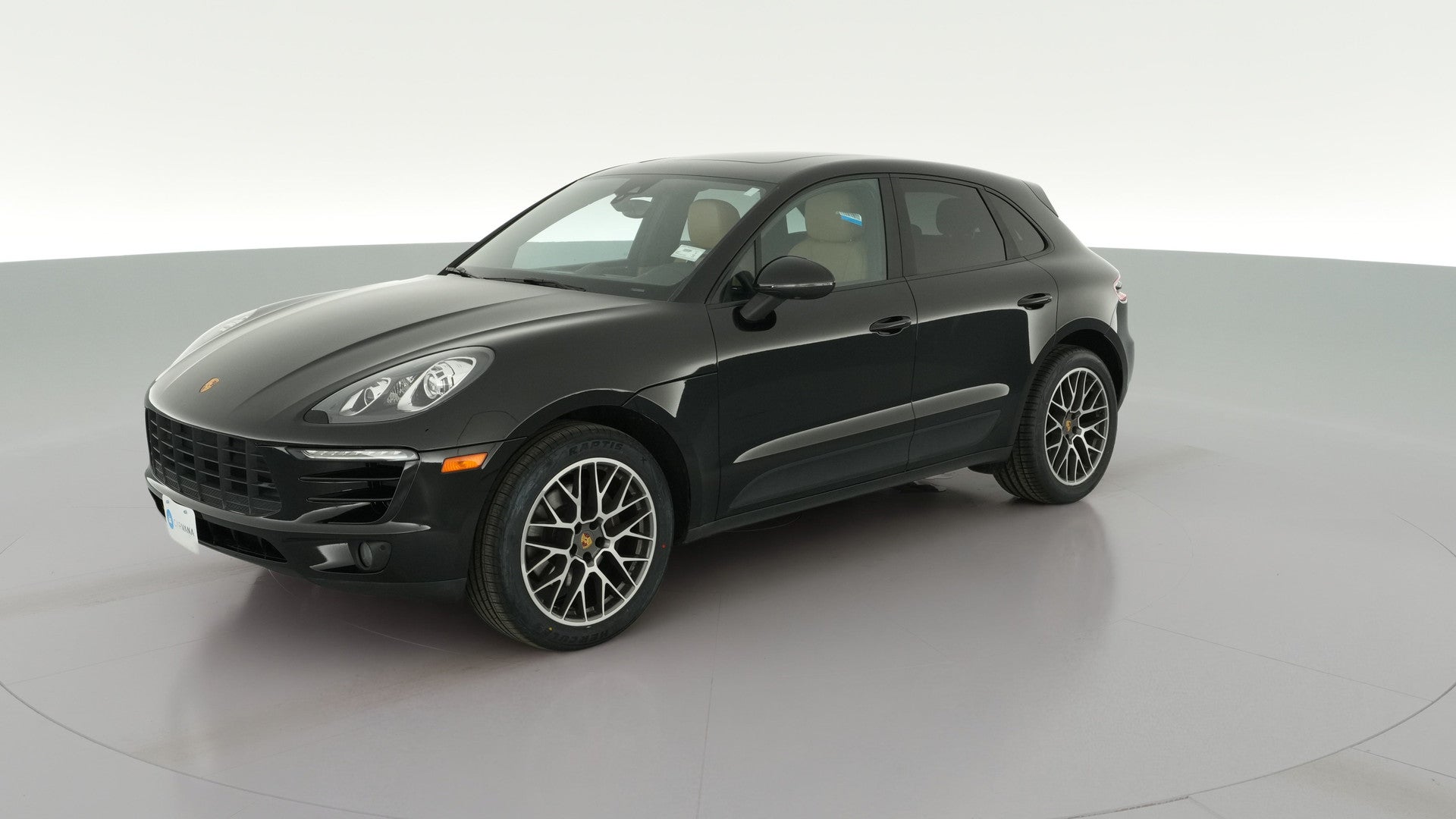 2018 Porsche Macan vehicle photo