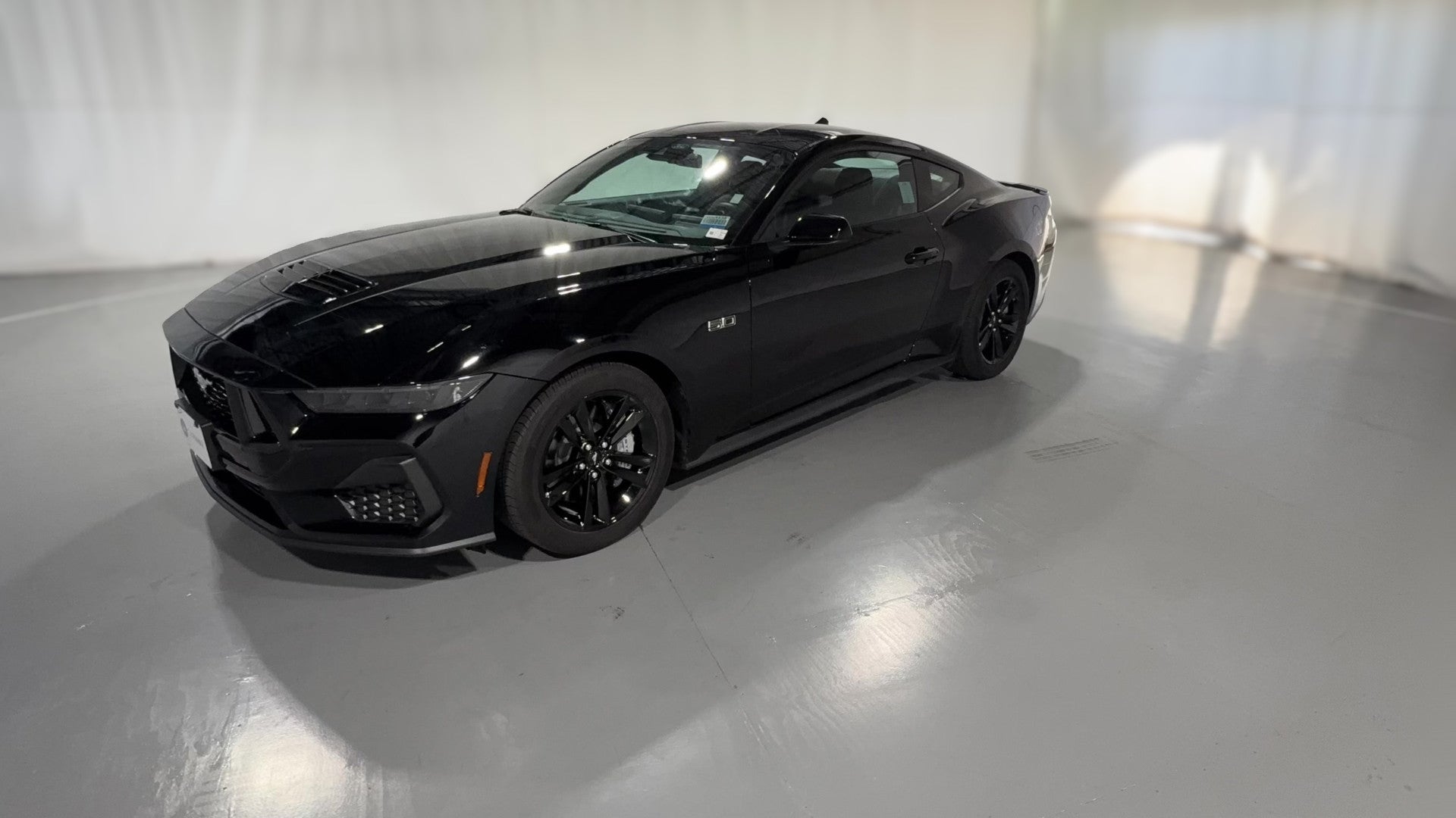 2025 Ford Mustang vehicle photo