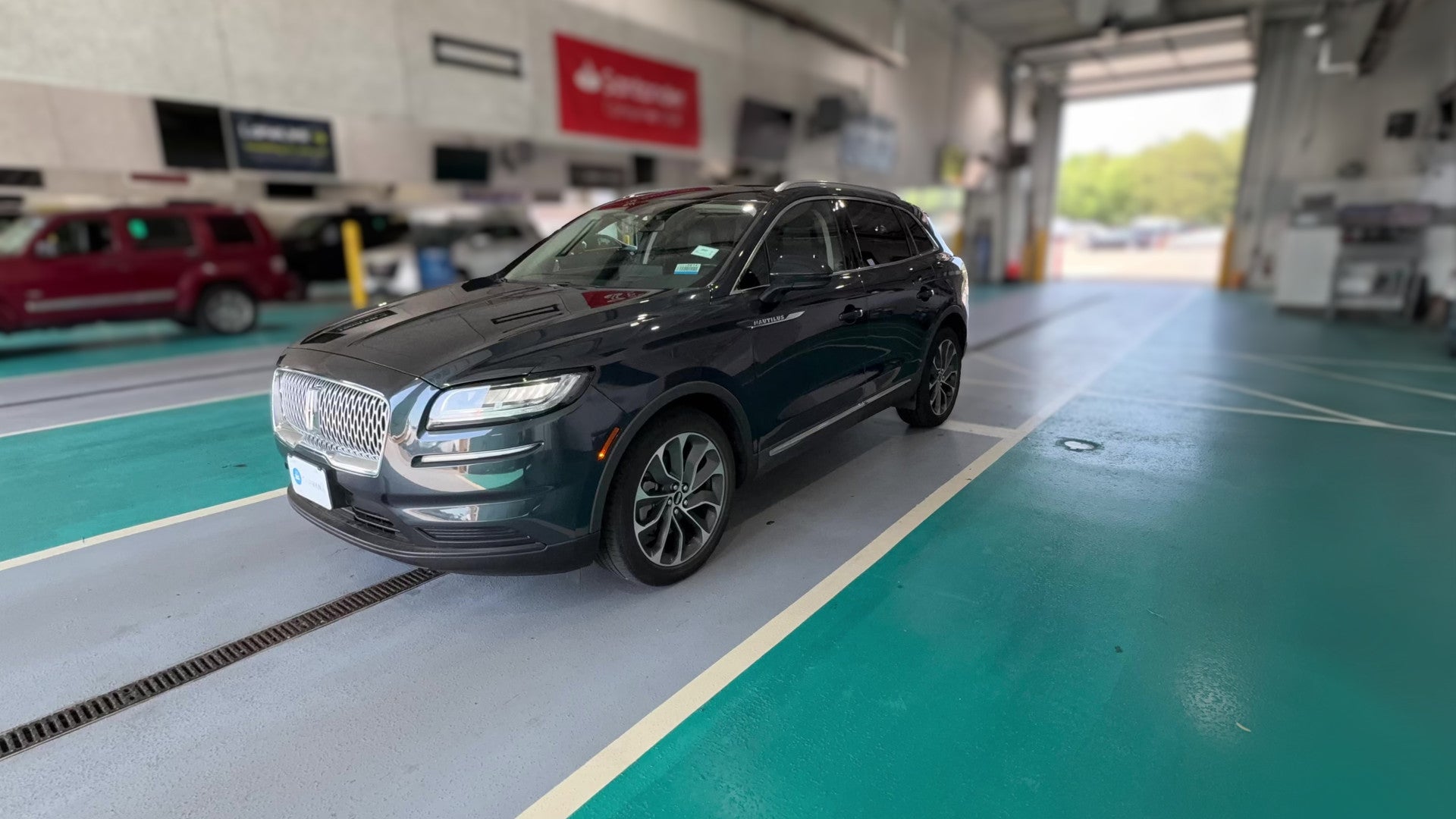 2022 Lincoln Nautilus vehicle photo