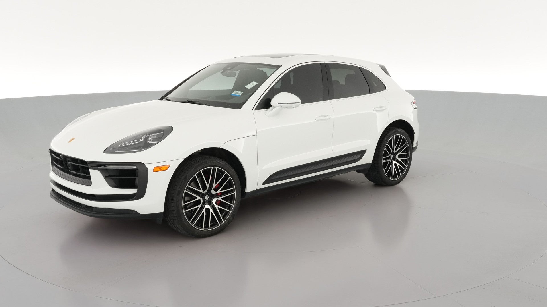 2022 Porsche Macan vehicle photo