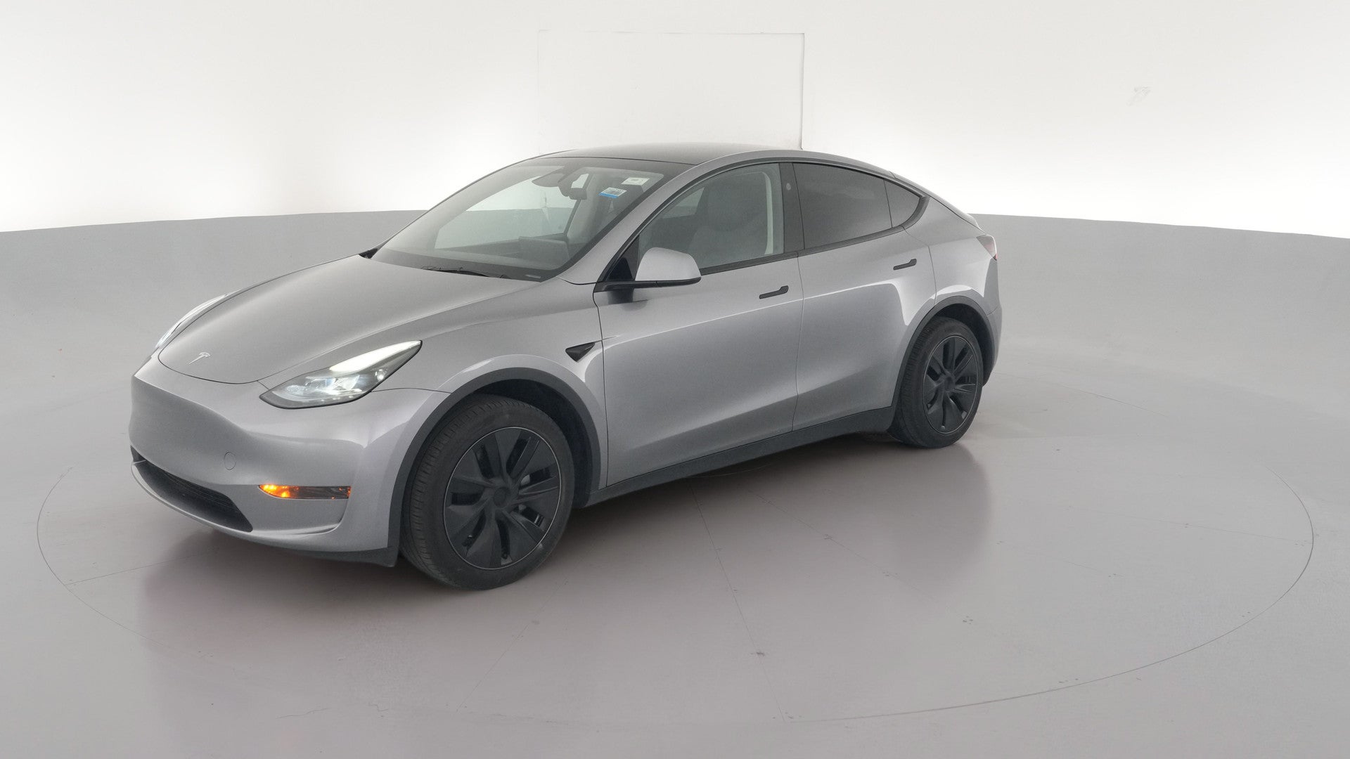2025 Tesla Model Y vehicle photo