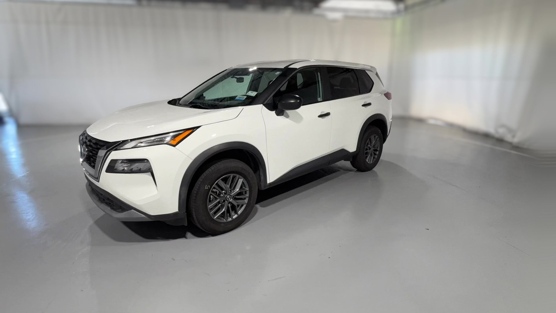 2023 Nissan Rogue vehicle photo