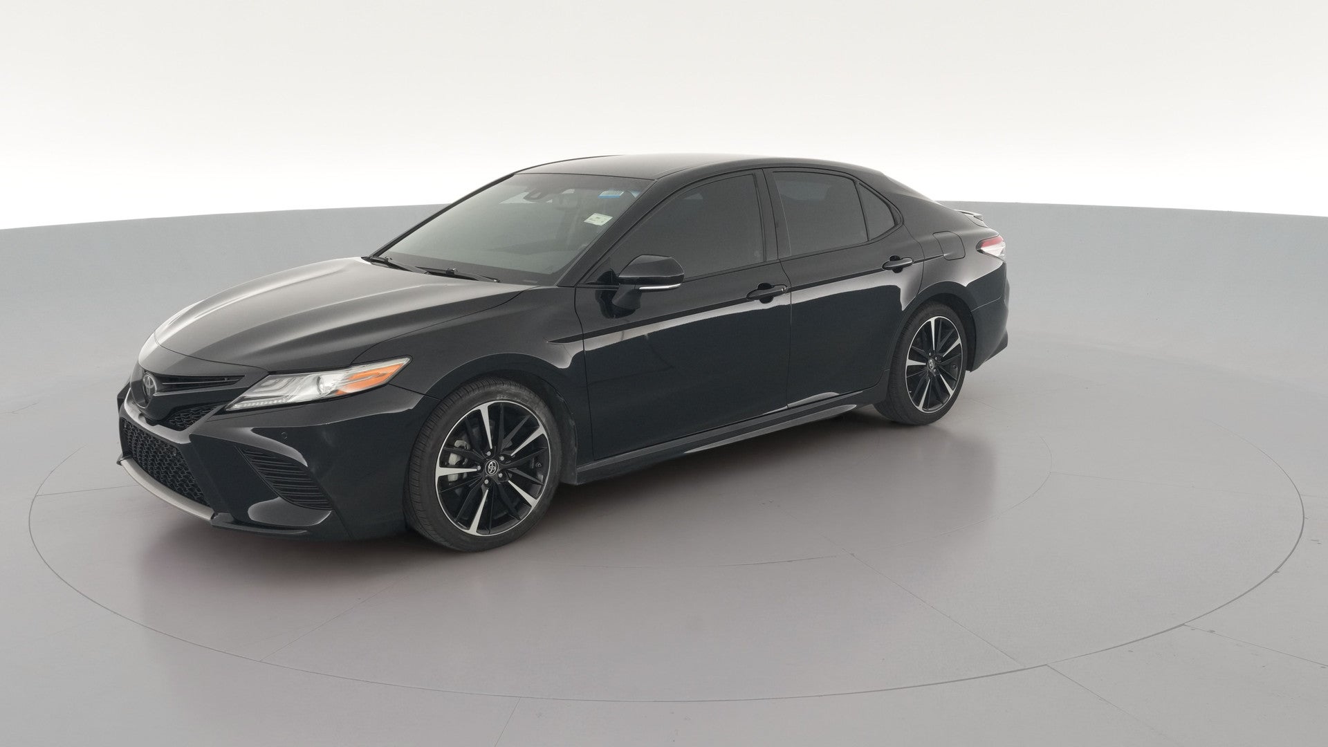 2018 Toyota Camry vehicle photo